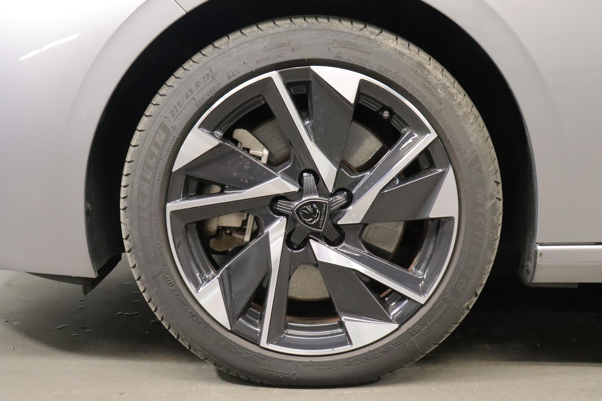 PEUGEOT 308 1.6 PHEV 180 Allure Pack-image-11