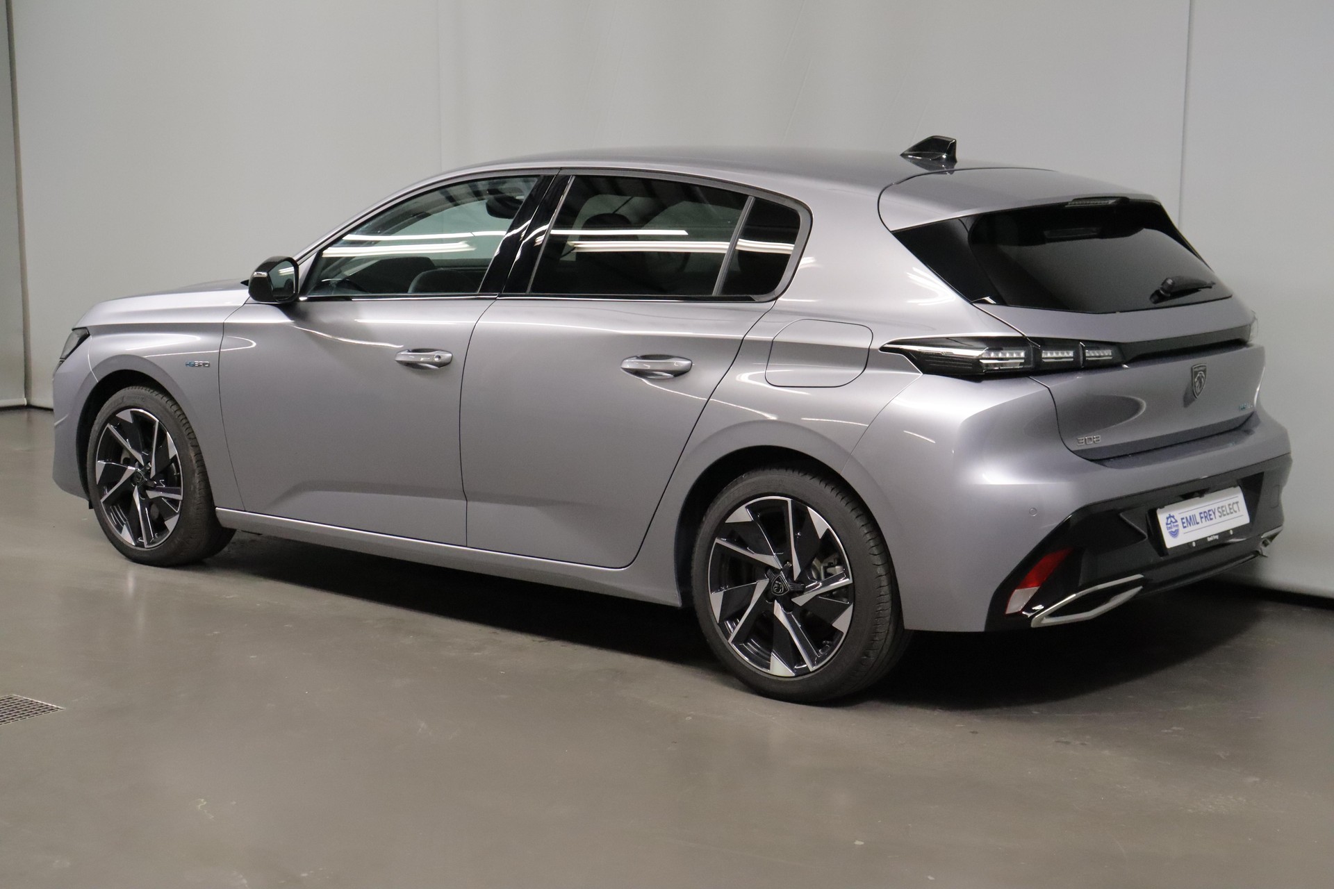 PEUGEOT 308 1.6 PHEV 180 Allure Pack-image-10