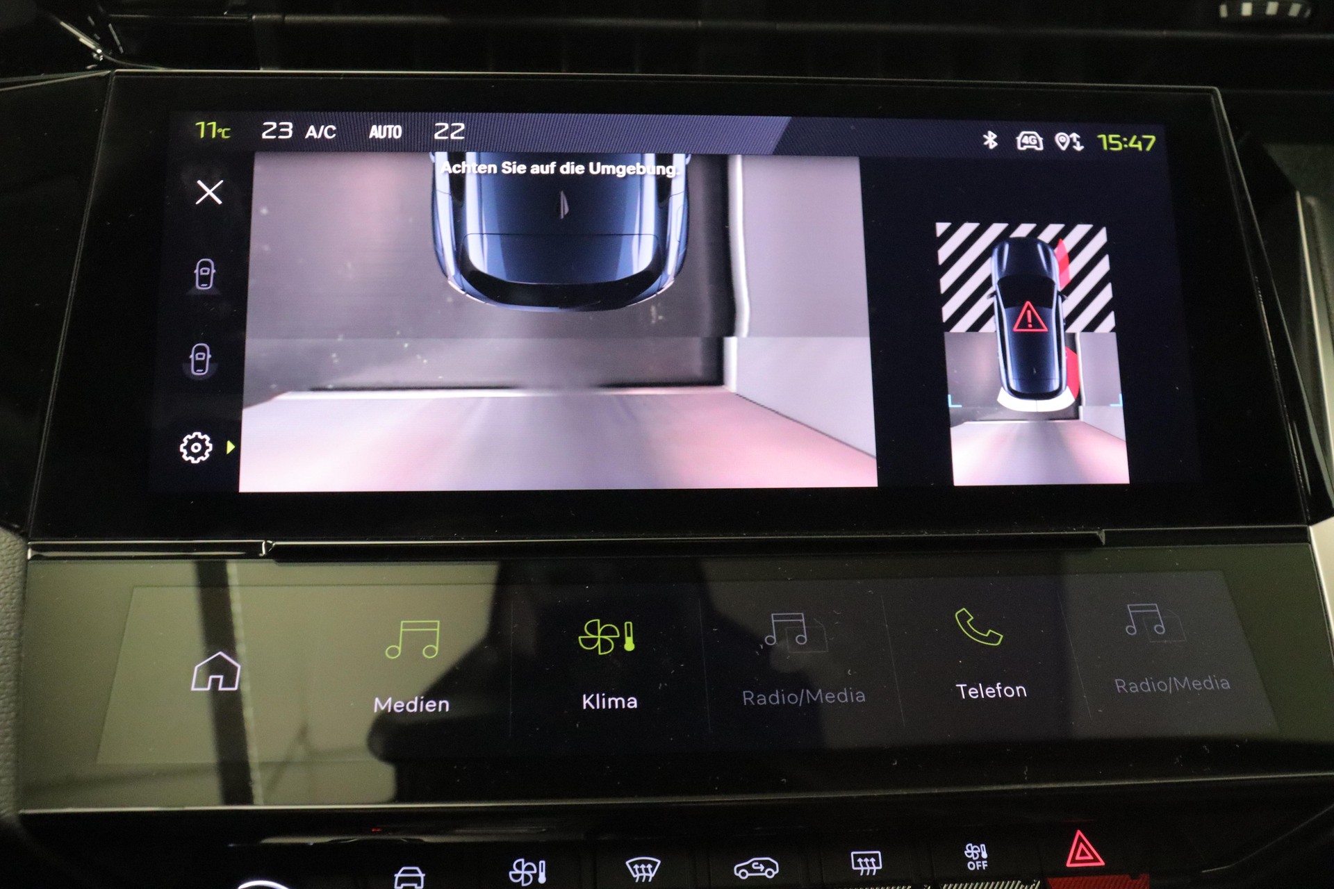 PEUGEOT 308 1.6 PHEV 180 Allure Pack-image-9
