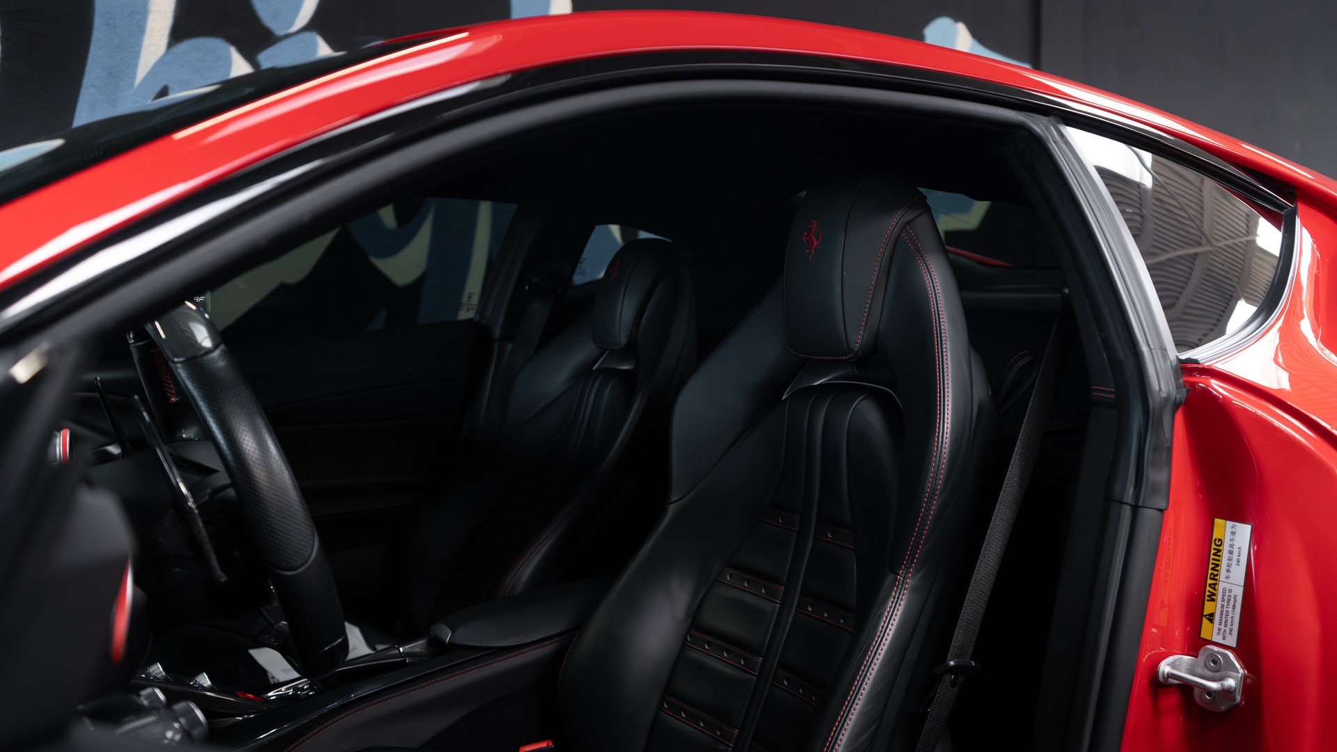 FERRARI 812 Superfast-image-12