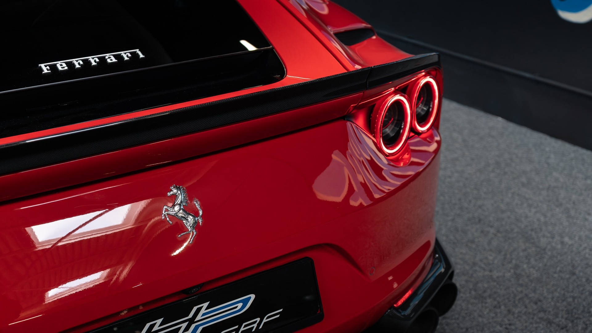 FERRARI 812 Superfast-image-4