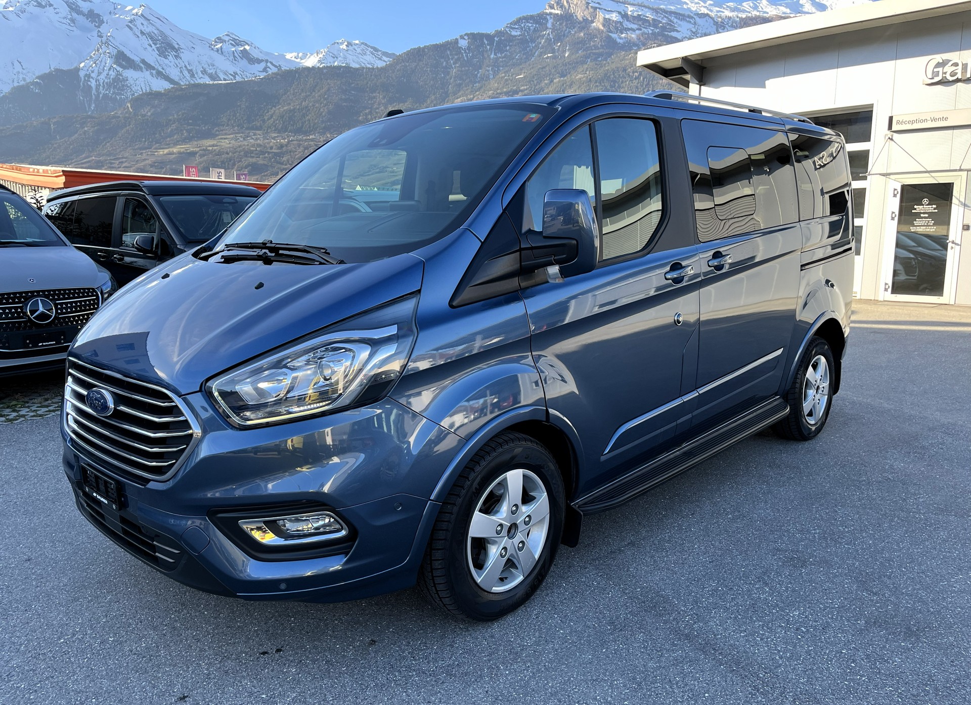 FORD Tourneo Custom 320 L1H1 Titanium A-showroom-element-2