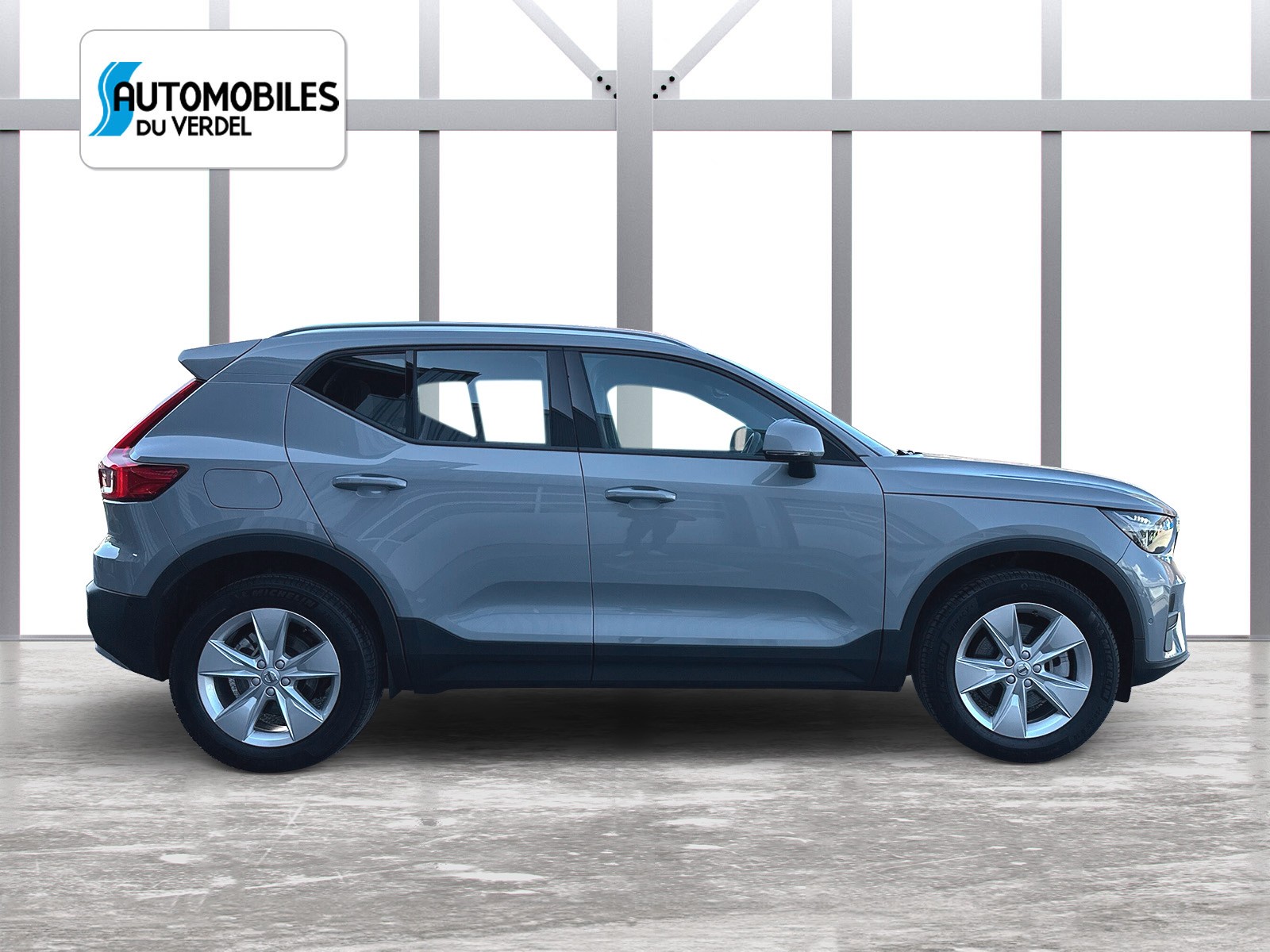VOLVO XC40 2.0 B3 MH Core-image-5