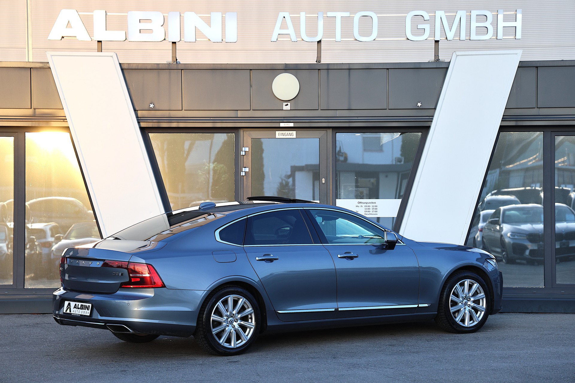 VOLVO S90 D5 AWD Inscription Geartronic Powerpulse-showroom-element-2