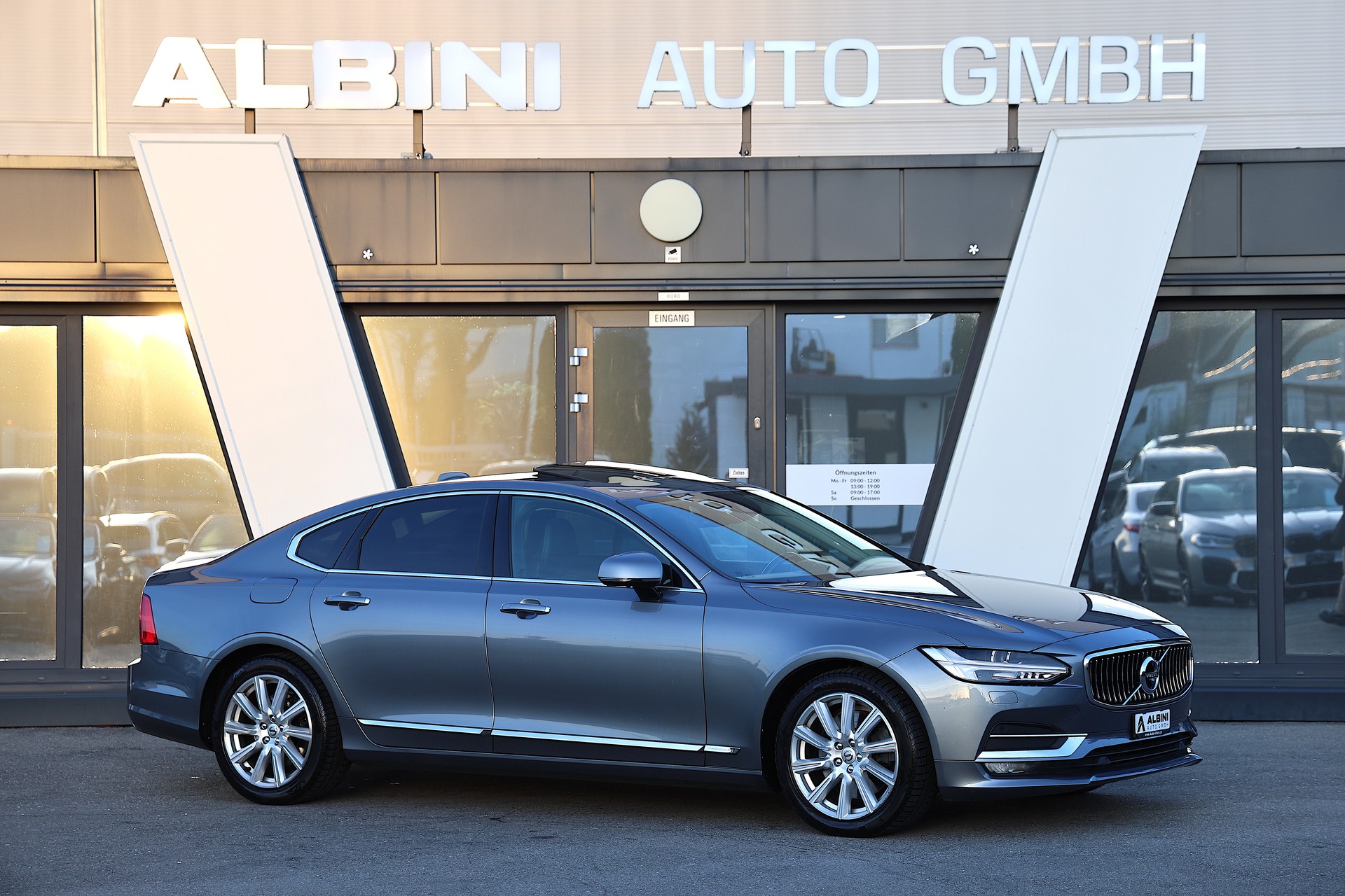 VOLVO S90 D5 AWD Inscription Geartronic Powerpulse-showroom-element-1