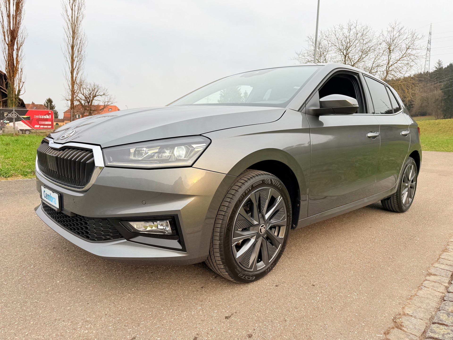 SKODA "NEUWAGEN" FABIA 1.0 TSI "DYNAMIC PAKET" DSG-AUTOMAT "NEU NUR 48 KM" NOCH NIE EINGELÖST !! CH WAGEN !!-image-5