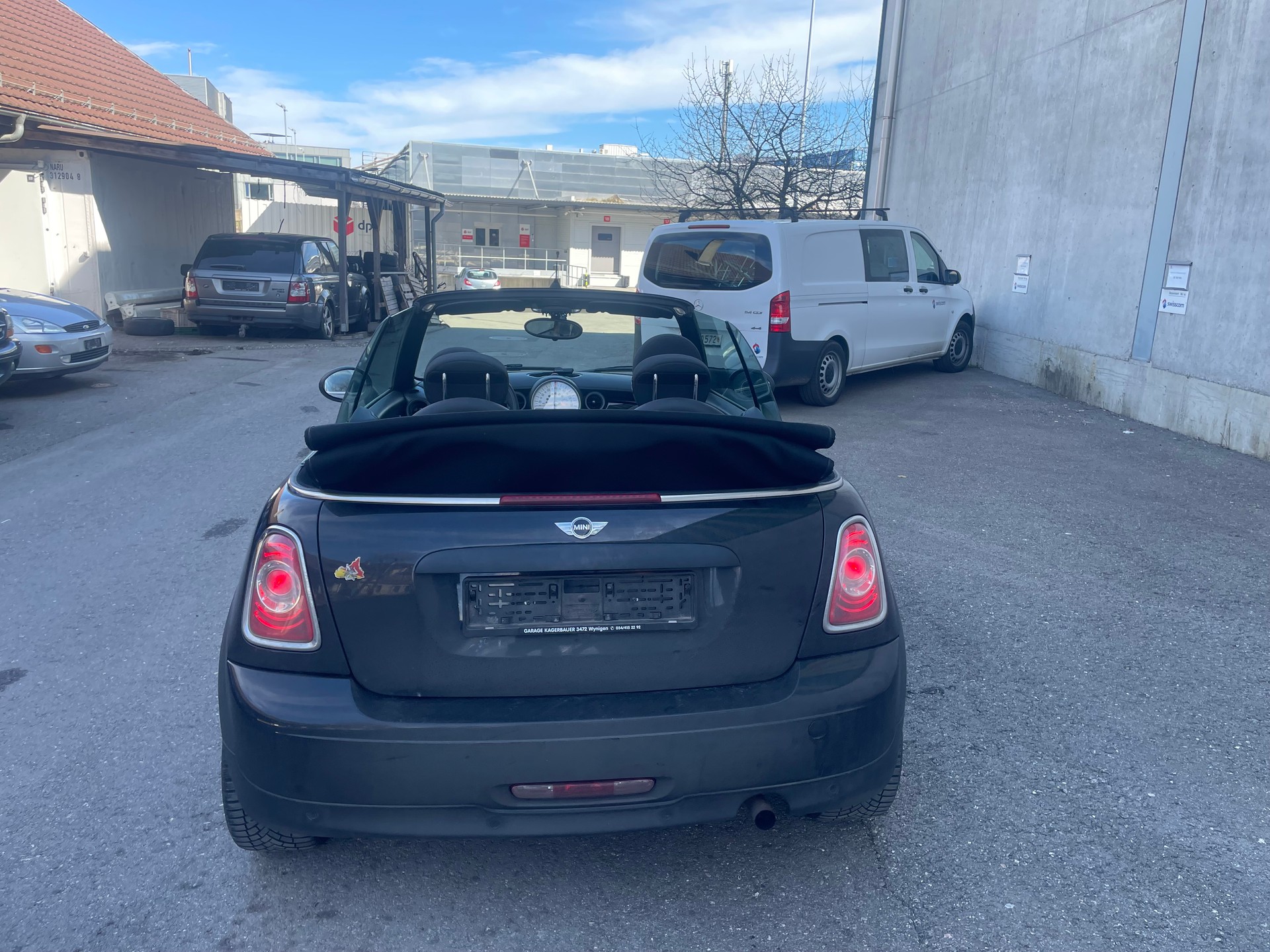 MINI Cooper Cabriolet-image-11