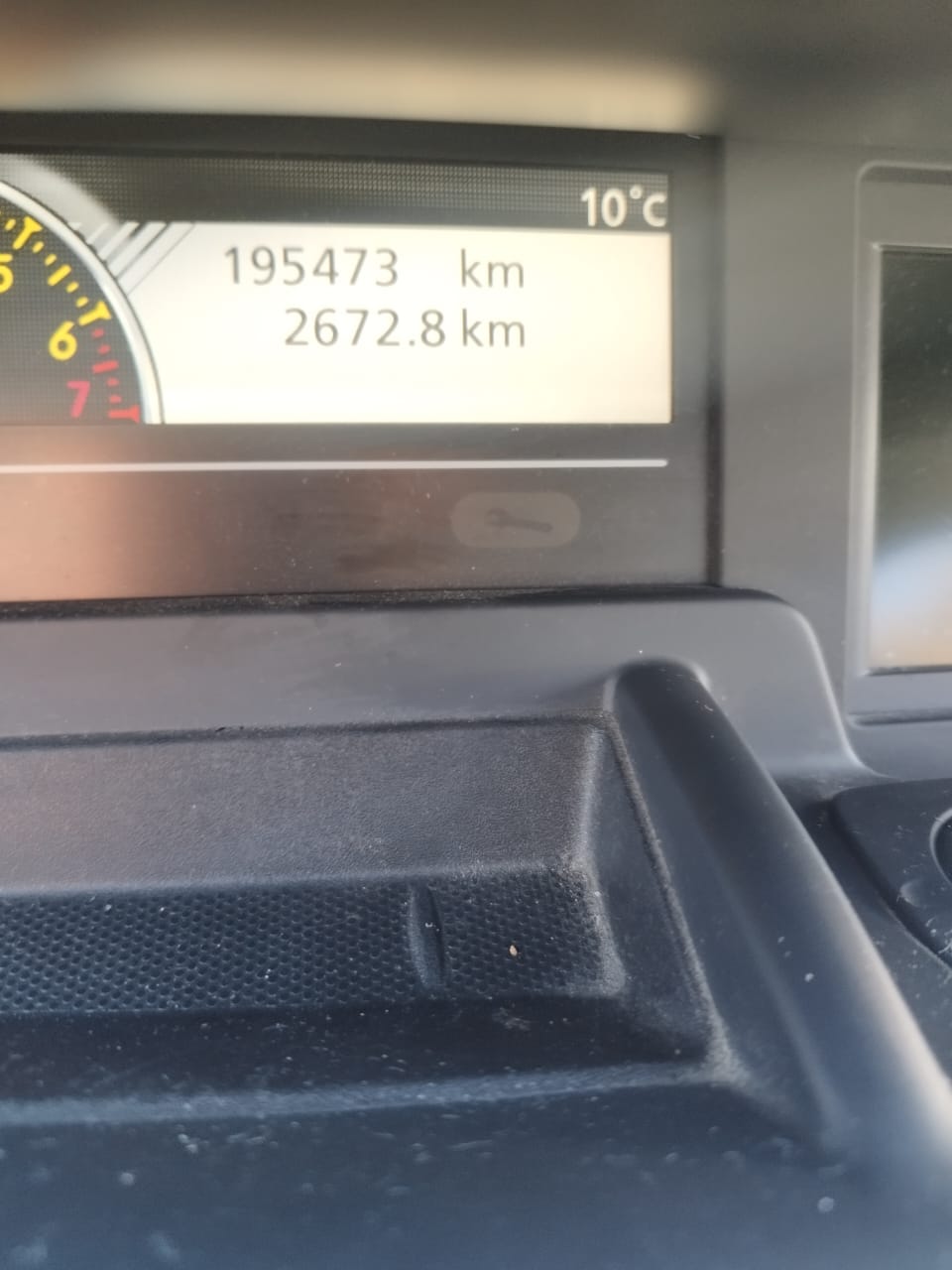 RENAULT Grand Scénic 1.4 16V Turbo Expression-image-10
