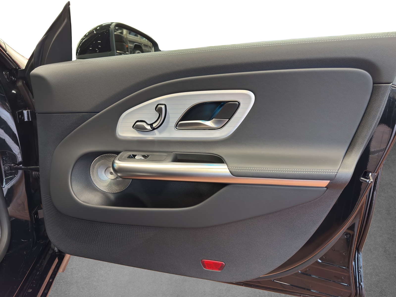 MERCEDES-BENZ CLA SB 350 4M 85 kWh EQ-image-15