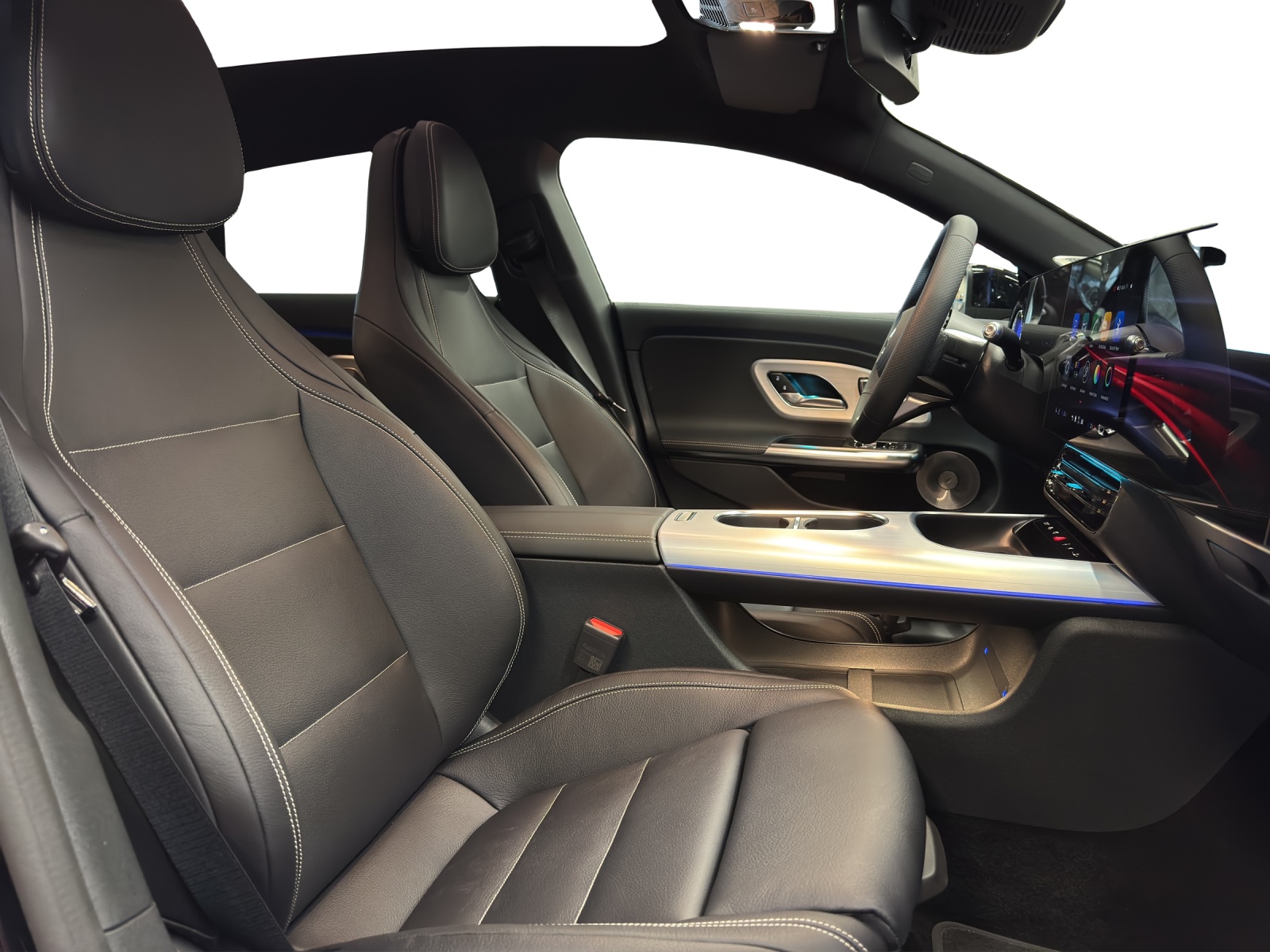 MERCEDES-BENZ CLA SB 350 4M 85 kWh EQ-image-16