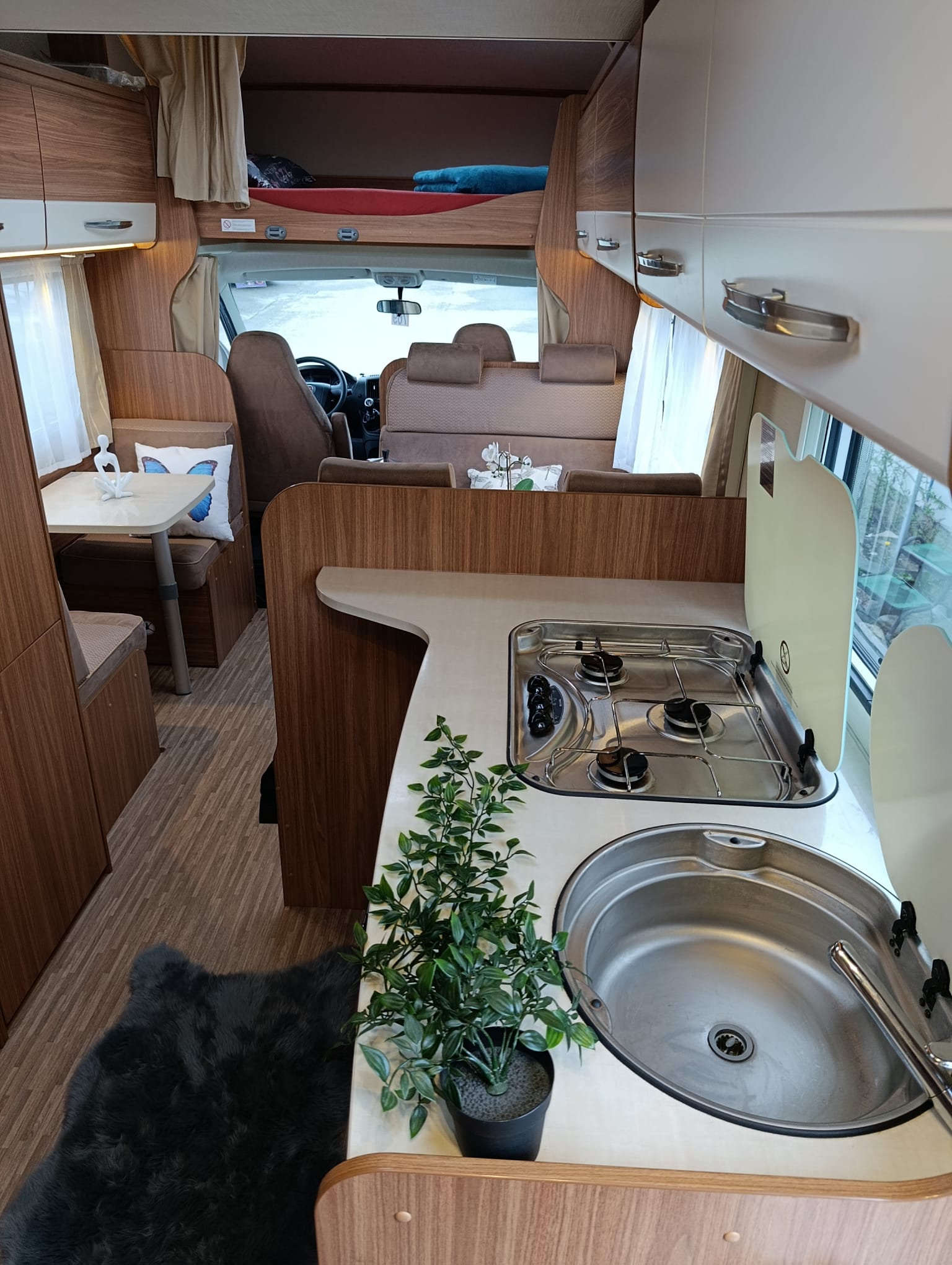 CARADO Capron A461***Raumwunder für Familien 6 Sitz-,Schlafplätzen***Großzügige Dinette***Getrennte Bereiche**Große Küche***-image-23