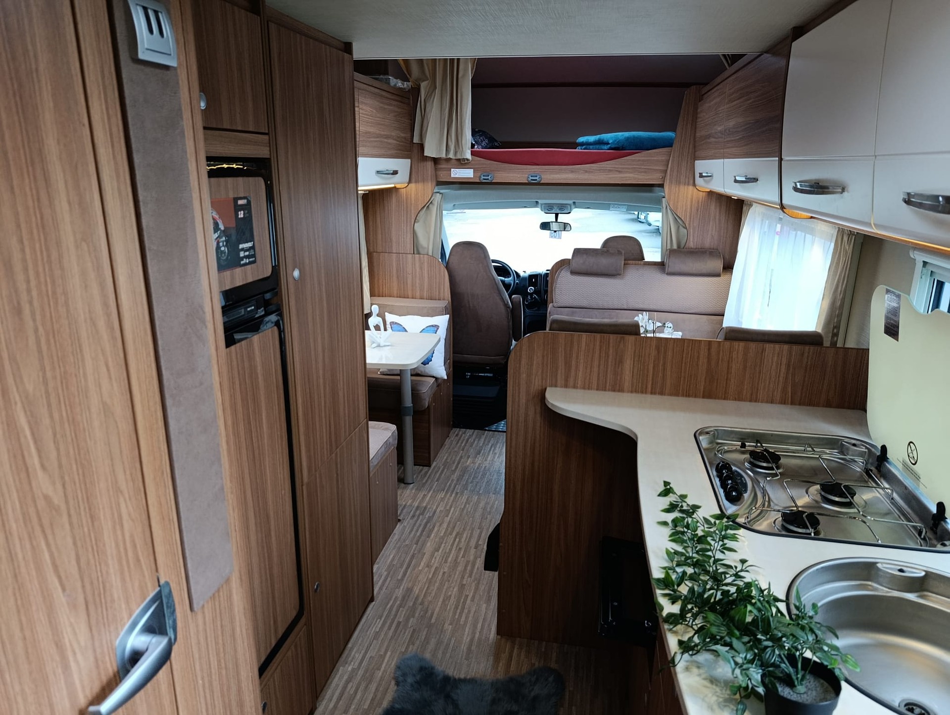CARADO Capron A461***Raumwunder für Familien 6 Sitz-,Schlafplätzen***Großzügige Dinette***Getrennte Bereiche**Große Küche***-image-22