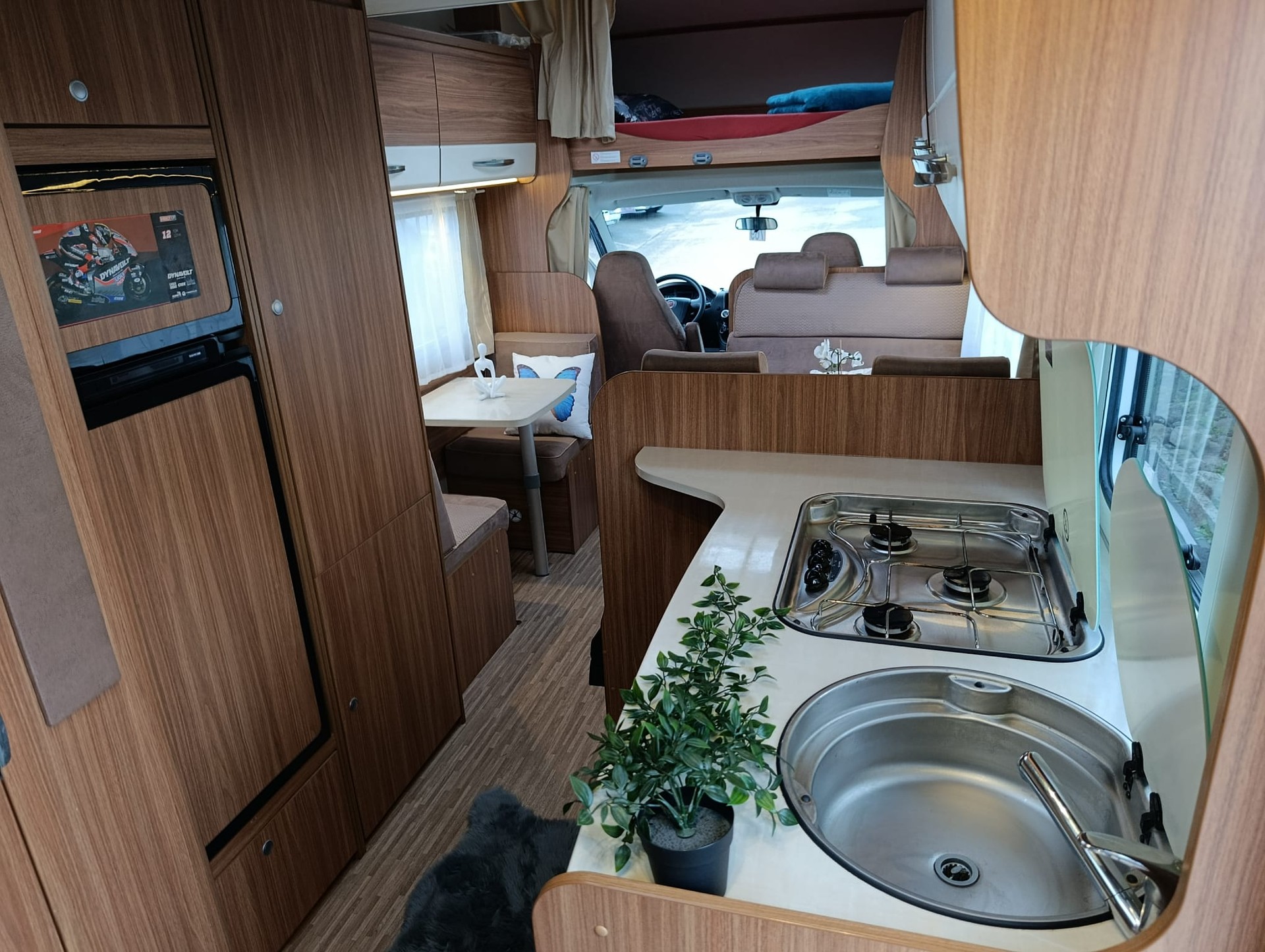 CARADO Capron A461***Raumwunder für Familien 6 Sitz-,Schlafplätzen***Großzügige Dinette***Getrennte Bereiche**Große Küche***-image-15
