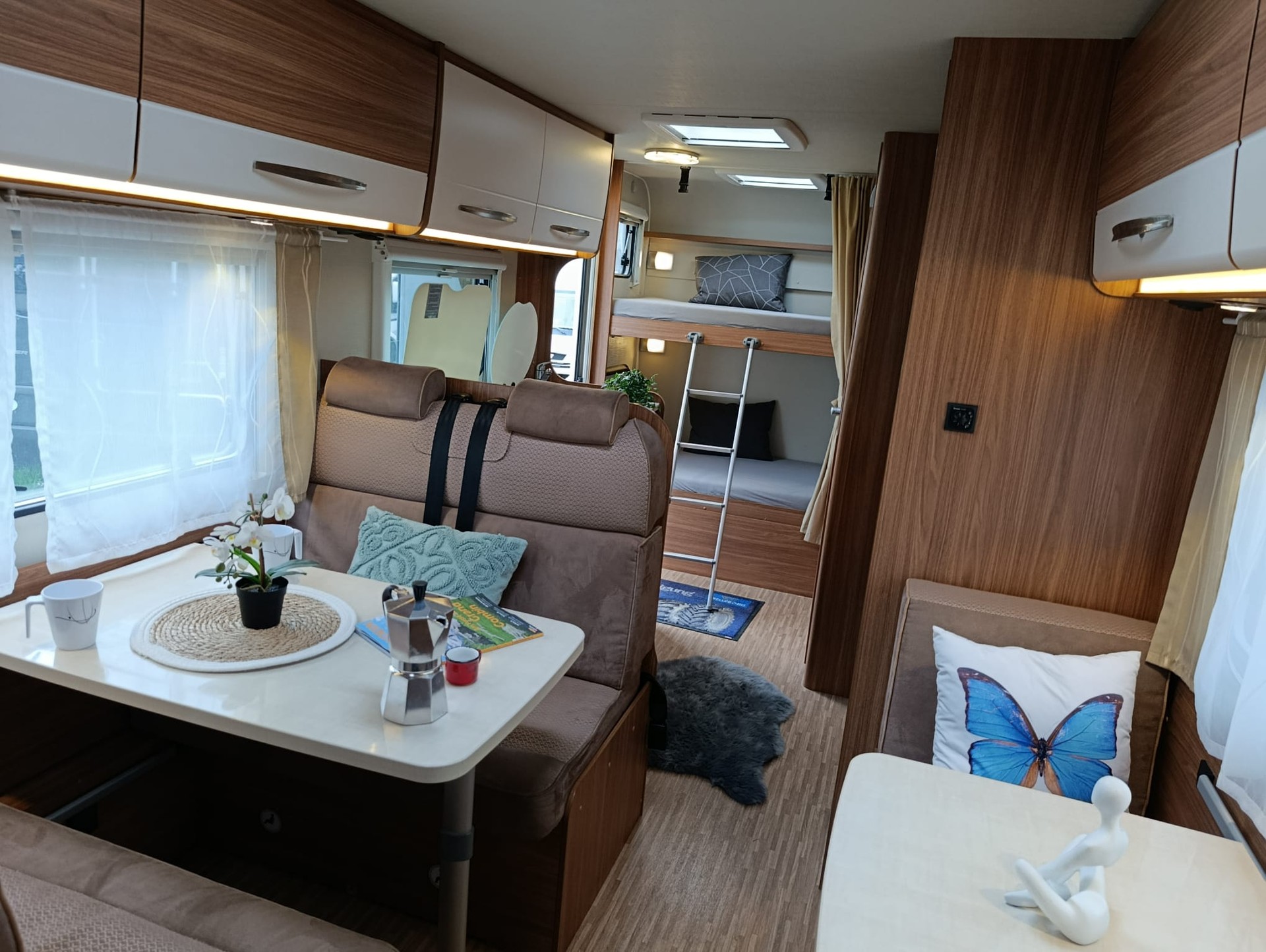 CARADO Capron A461***Raumwunder für Familien 6 Sitz-,Schlafplätzen***Großzügige Dinette***Getrennte Bereiche**Große Küche***-image-14