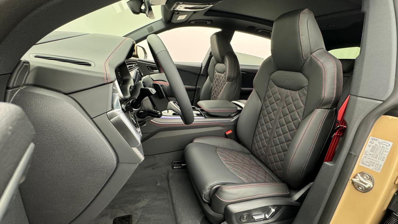 AUDI Q8 SUV TDI quattro 210 kW S line-image-4