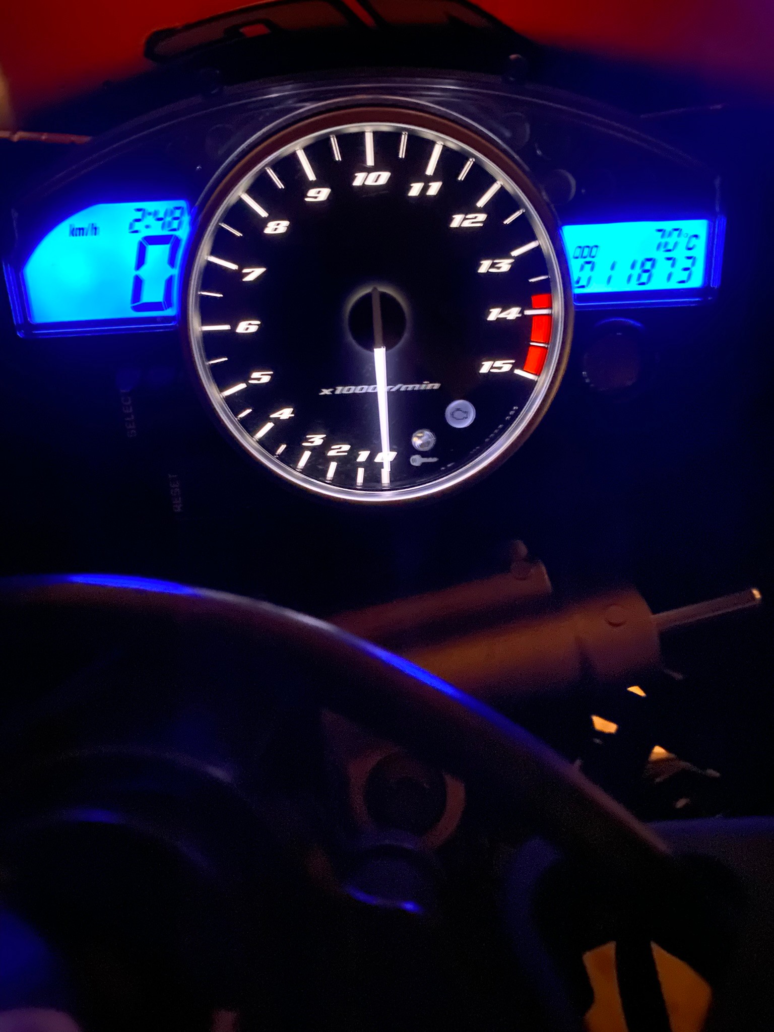 YAMAHA YZF-R1-image-10