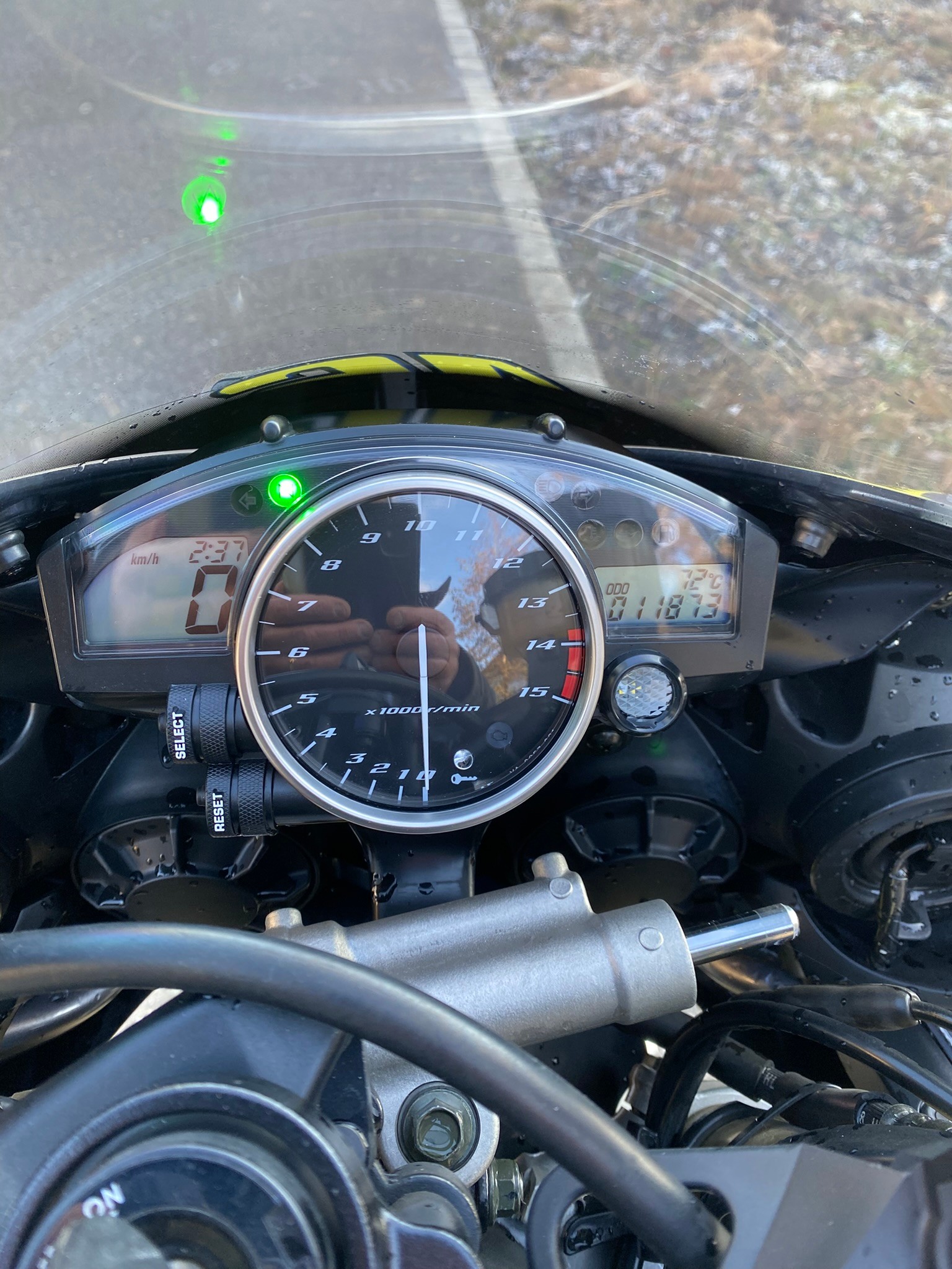 YAMAHA YZF-R1-image-7