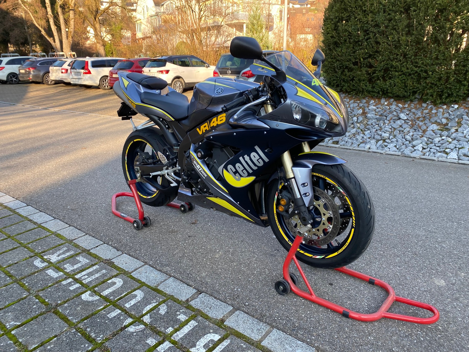 YAMAHA YZF-R1-image-6