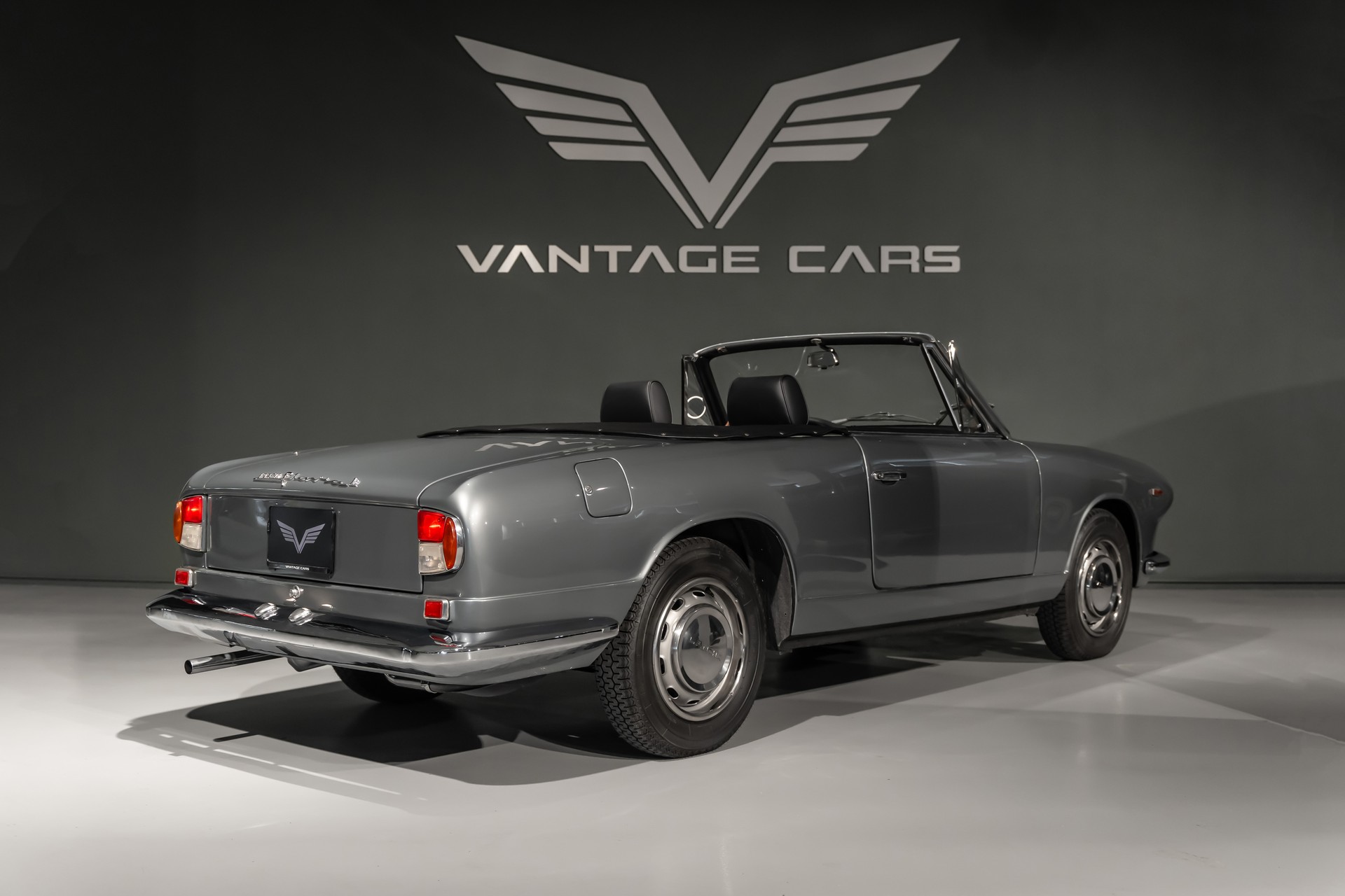 LANCIA Flavia Vignale-showroom-element-2