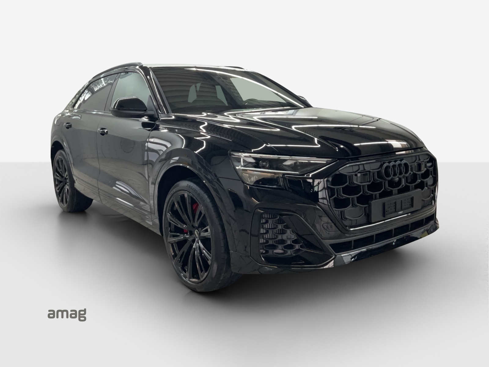 AUDI Q8 55 TFSI e quattro PHEV tiptronic-image-5