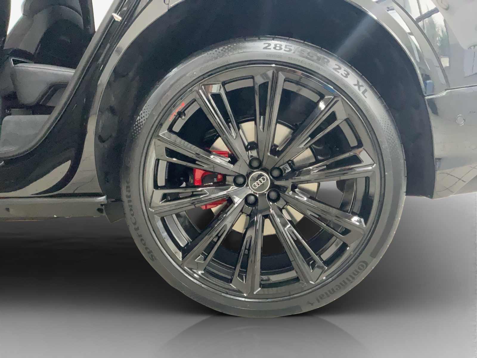 AUDI Q8 55 TFSI e quattro PHEV tiptronic-image-13