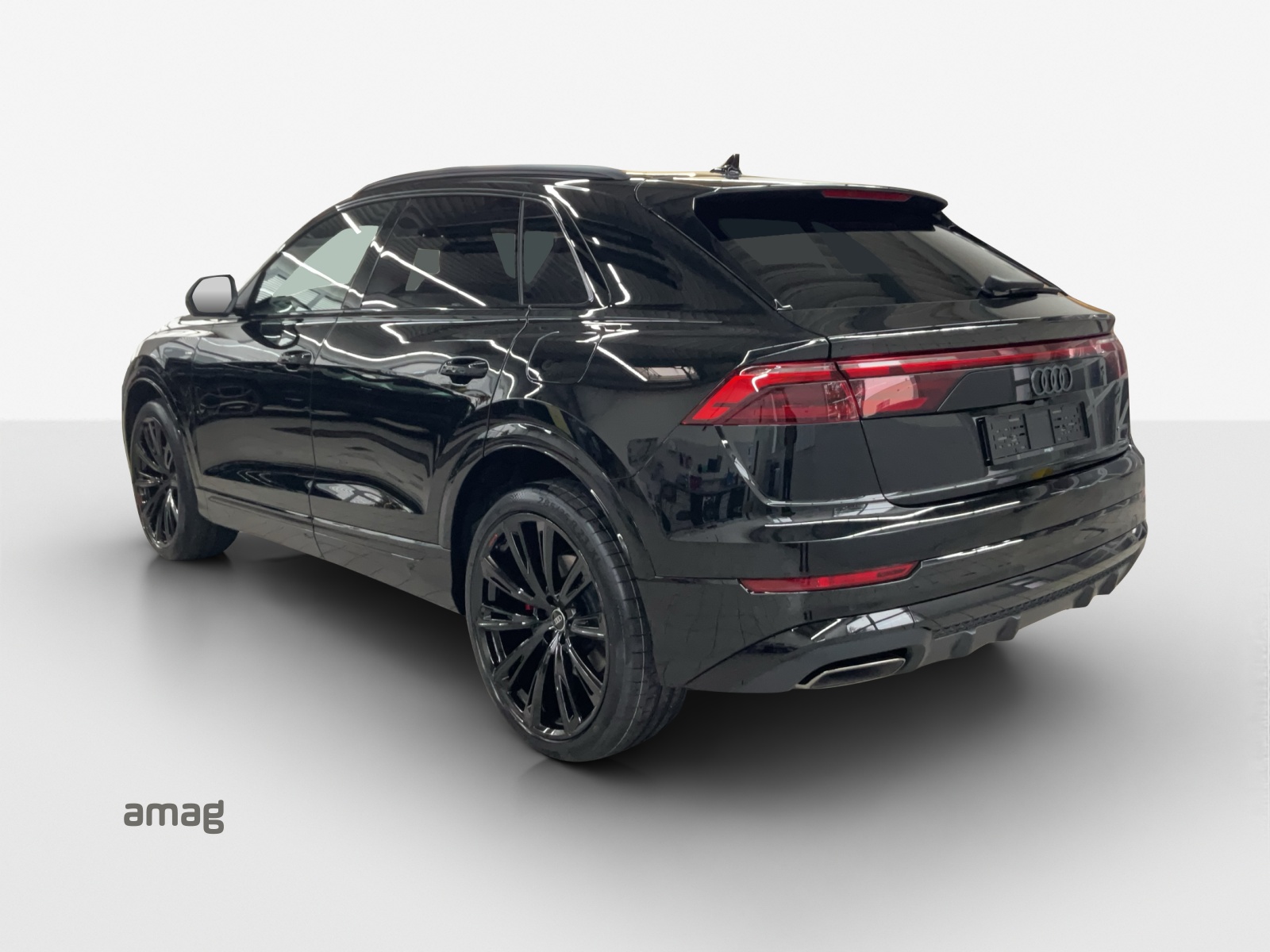 AUDI Q8 55 TFSI e quattro PHEV tiptronic-showroom-element-2