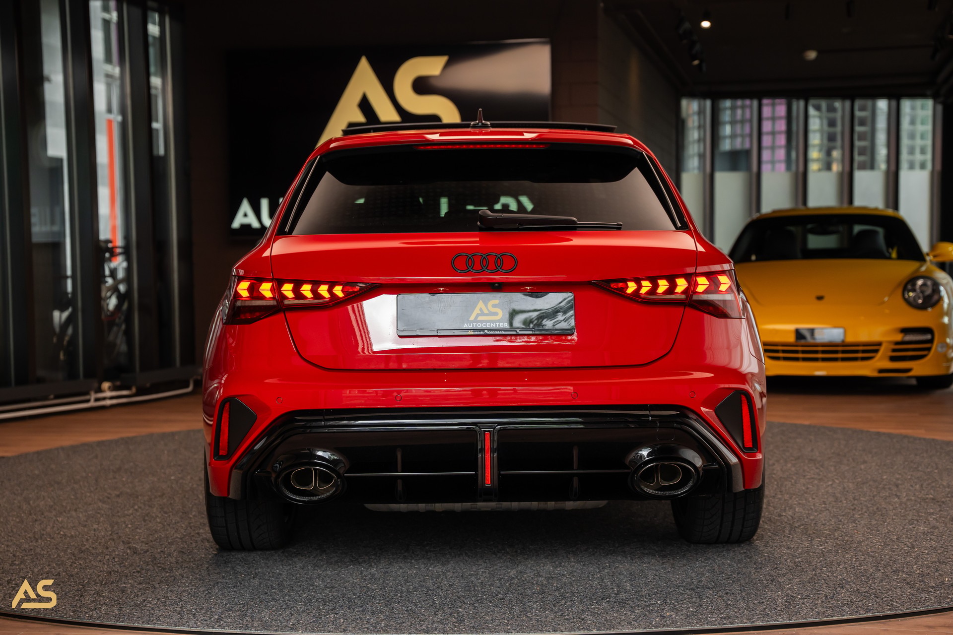 AUDI RS3 Sportback 2.5 TSI Facelift *PROGRESSIVE RED* TRAUM | R8-SCHALENSITZE | PANORAMA | CARBON | WERKSGARANTIE-image-5