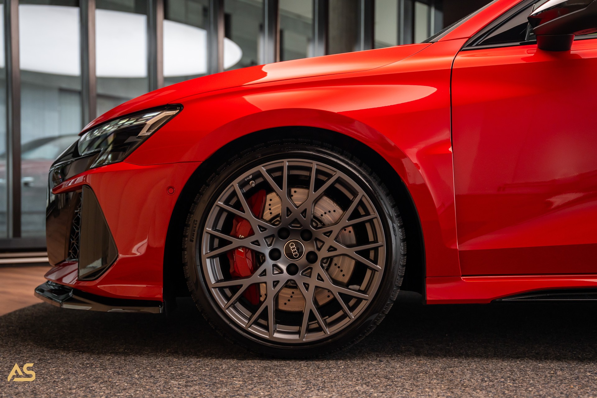 AUDI RS3 Sportback 2.5 TSI Facelift *PROGRESSIVE RED* TRAUM | R8-SCHALENSITZE | PANORAMA | CARBON | WERKSGARANTIE-showroom-element-1