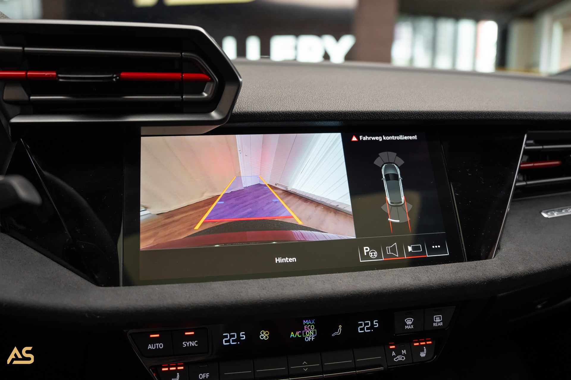 AUDI RS3 Sportback 2.5 TSI Facelift *PROGRESSIVE RED* TRAUM | R8-SCHALENSITZE | PANORAMA | CARBON | WERKSGARANTIE-image-30