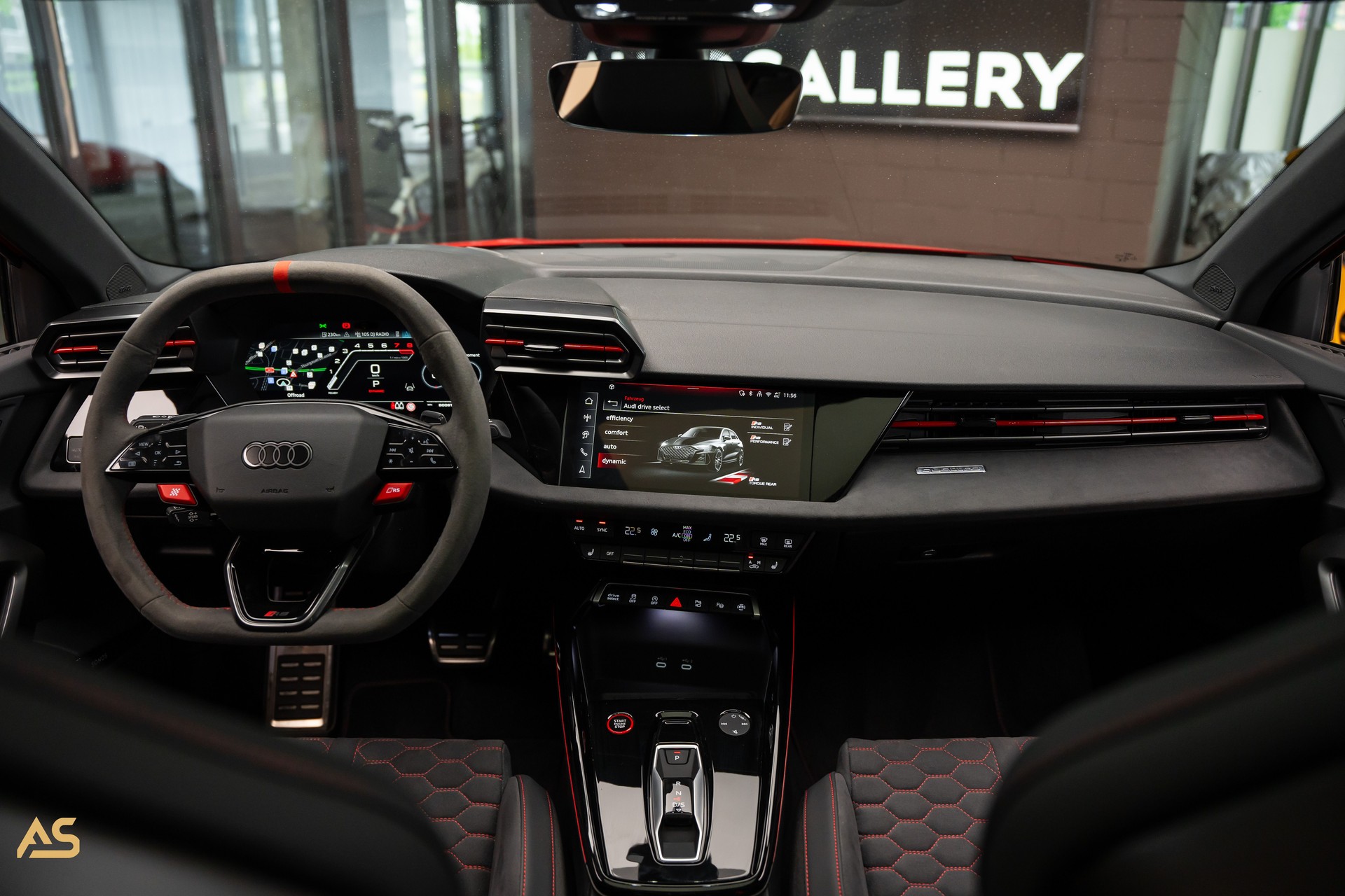 AUDI RS3 Sportback 2.5 TSI Facelift *PROGRESSIVE RED* TRAUM | R8-SCHALENSITZE | PANORAMA | CARBON | WERKSGARANTIE-image-20