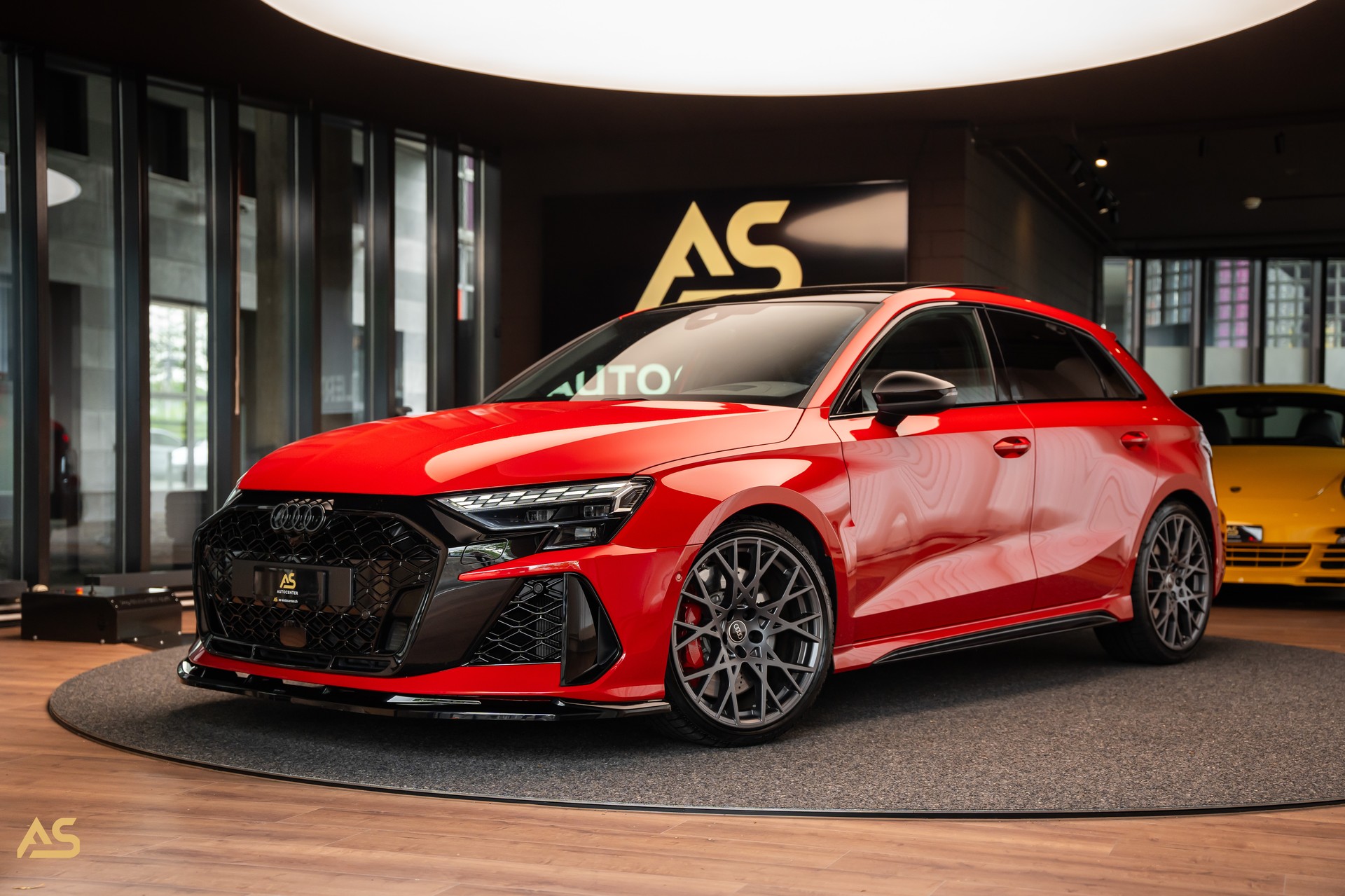 AUDI RS3 Sportback 2.5 TSI Facelift *PROGRESSIVE RED* TRAUM | R8-SCHALENSITZE | PANORAMA | CARBON | WERKSGARANTIE