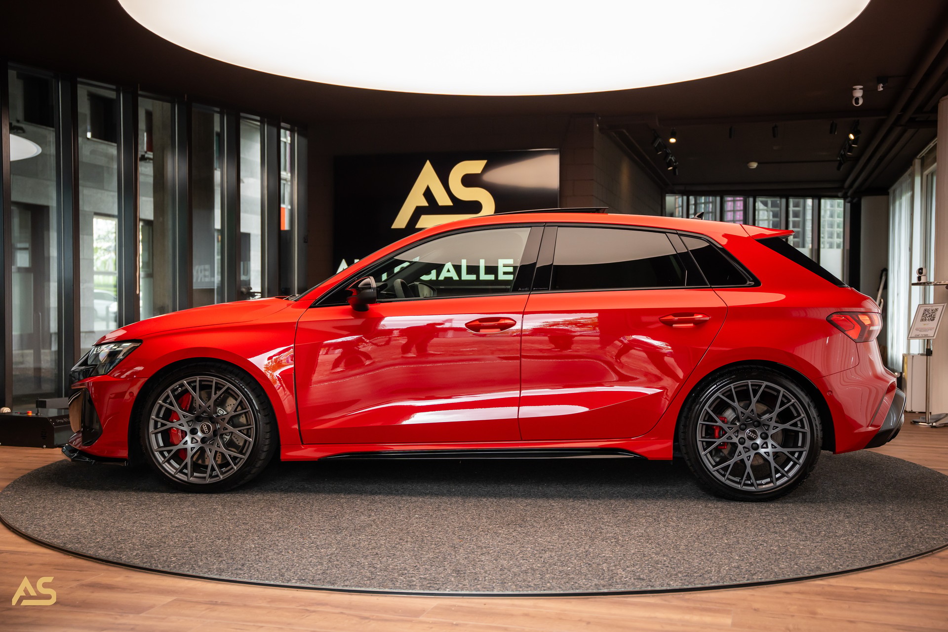AUDI RS3 Sportback 2.5 TSI Facelift *PROGRESSIVE RED* TRAUM | R8-SCHALENSITZE | PANORAMA | CARBON | WERKSGARANTIE-showroom-element-3