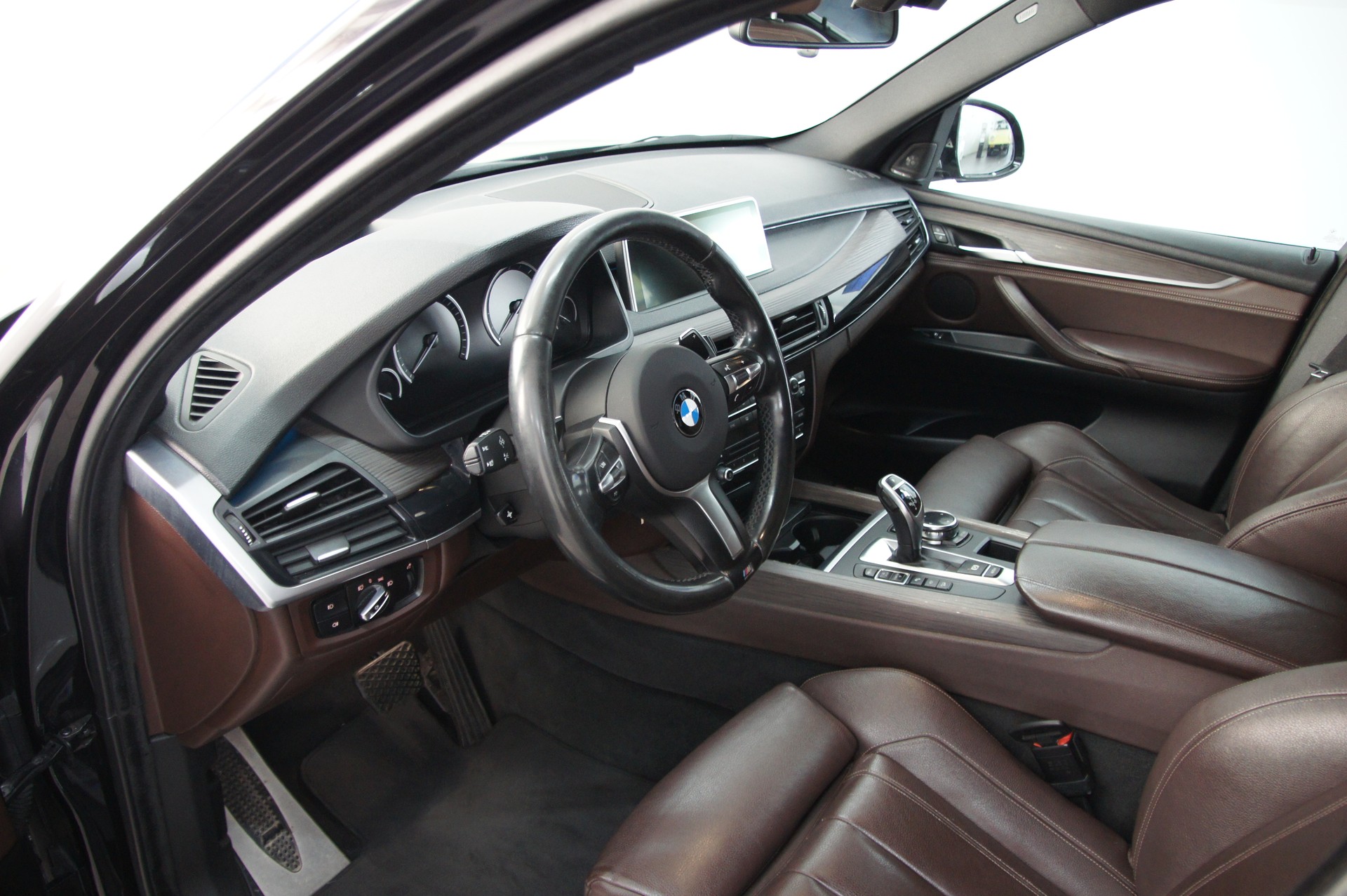 BMW X5 xDrive M50d Steptronic-image-8