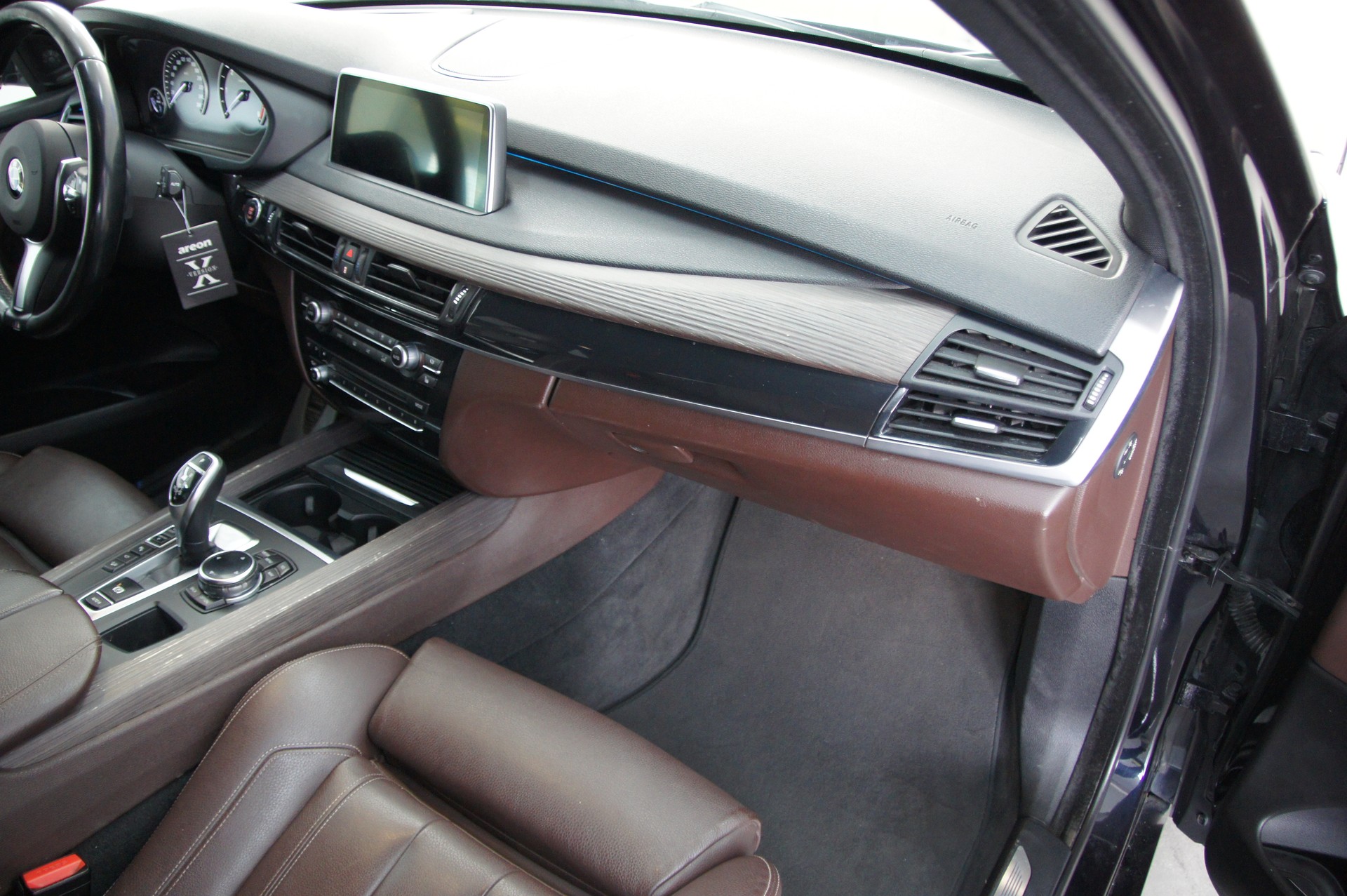 BMW X5 xDrive M50d Steptronic-image-13