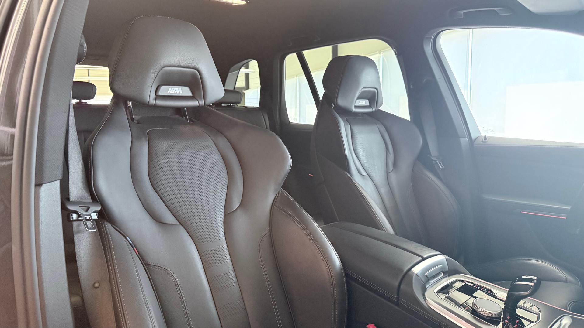 BMW X5 40d xDrive SAG-image-27