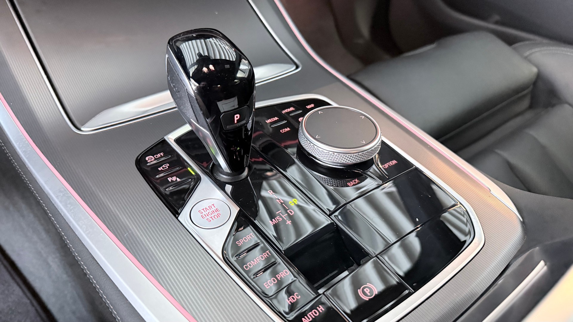 BMW X5 40d xDrive SAG-image-13