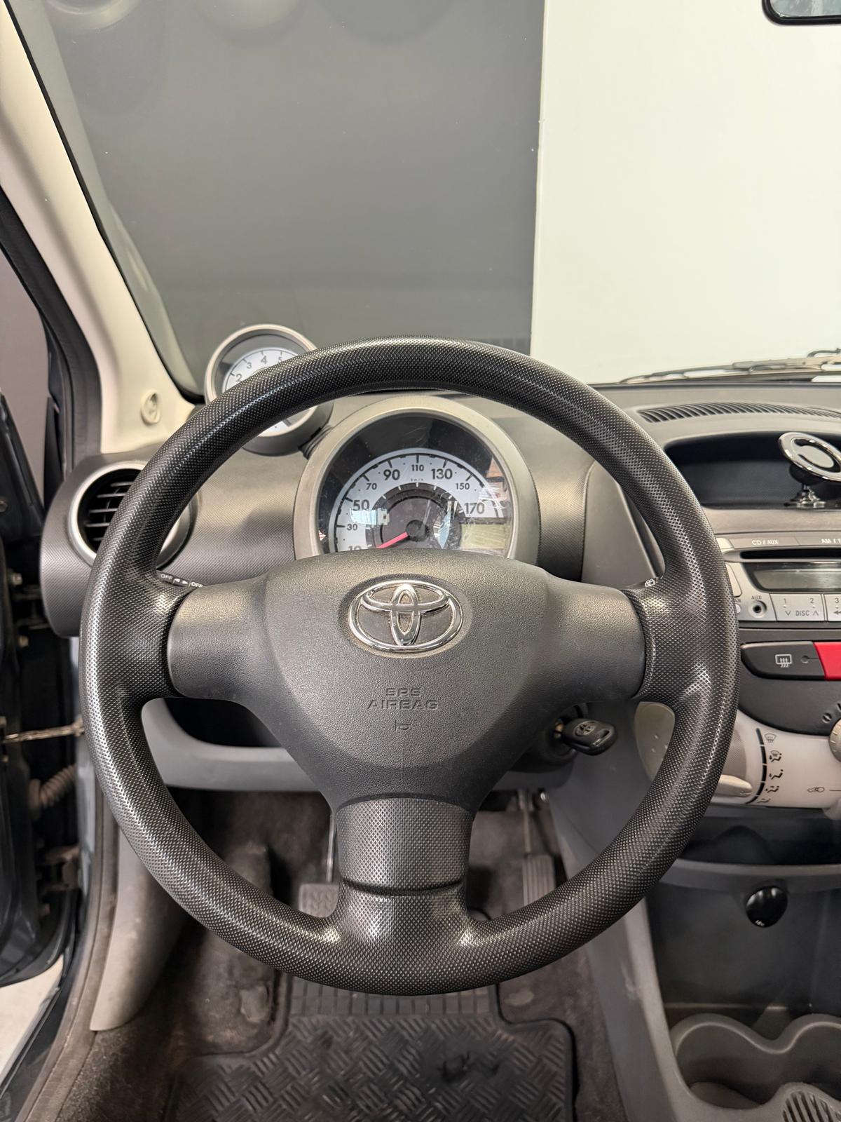 TOYOTA Aygo 1.0 Linea Luna ***CH-Fahrzeug*** 2. Hand / Frisch ab MFK-image-5