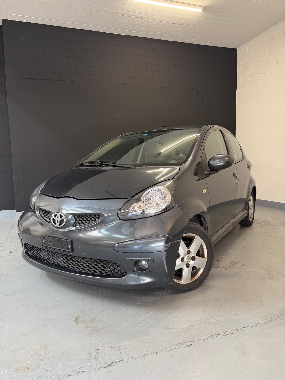 TOYOTA Aygo 1.0 Linea Luna ***CH-Fahrzeug*** 2. Hand-showroom-element-2