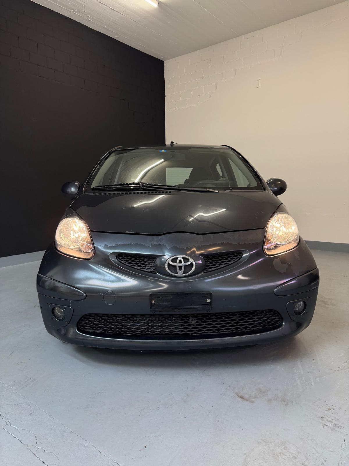 TOYOTA Aygo 1.0 Linea Luna ***CH-Fahrzeug*** 2. Hand-showroom-element-1