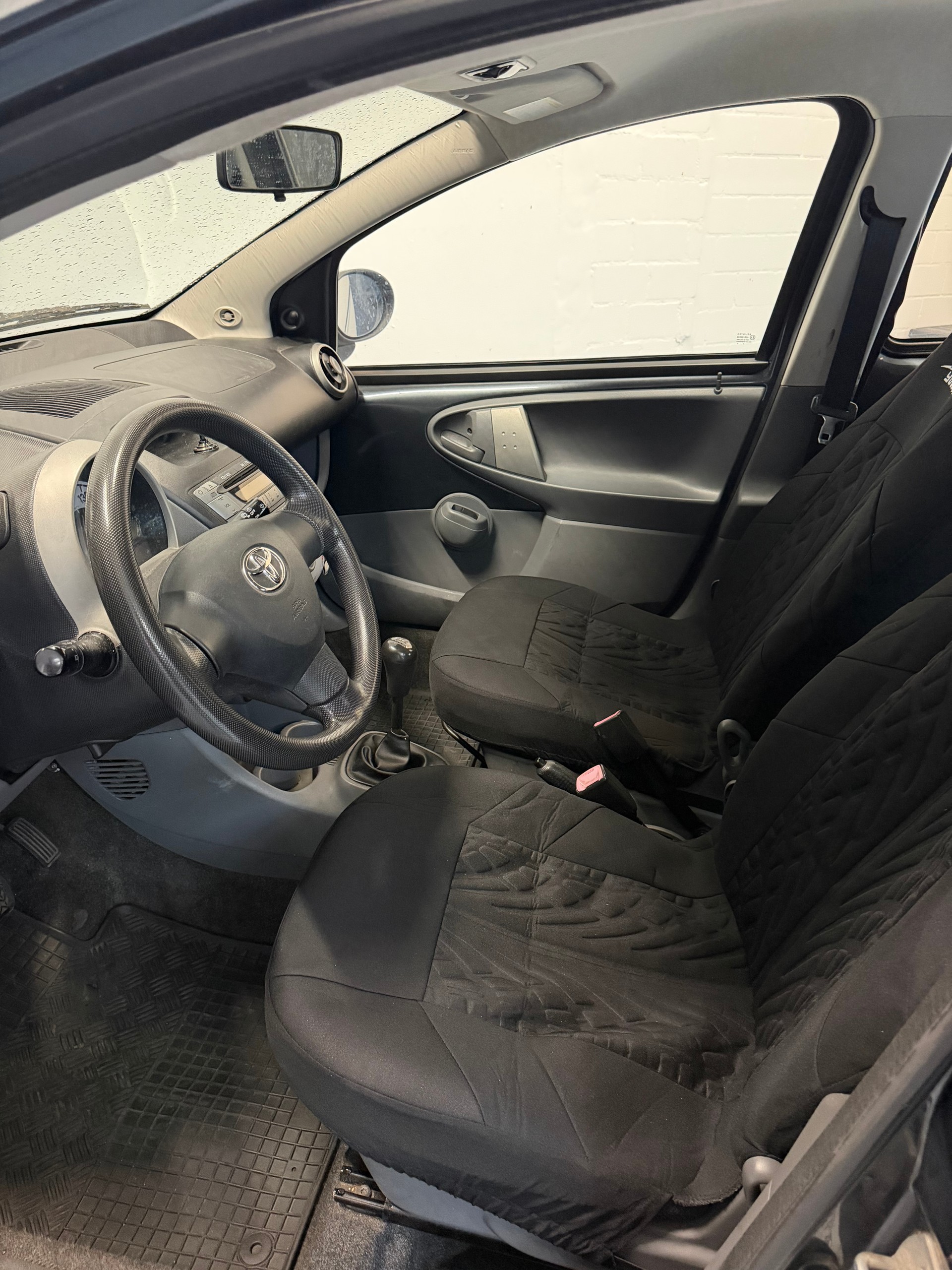TOYOTA Aygo 1.0 Linea Luna ***CH-Fahrzeug*** 2. Hand / Frisch ab MFK-image-7