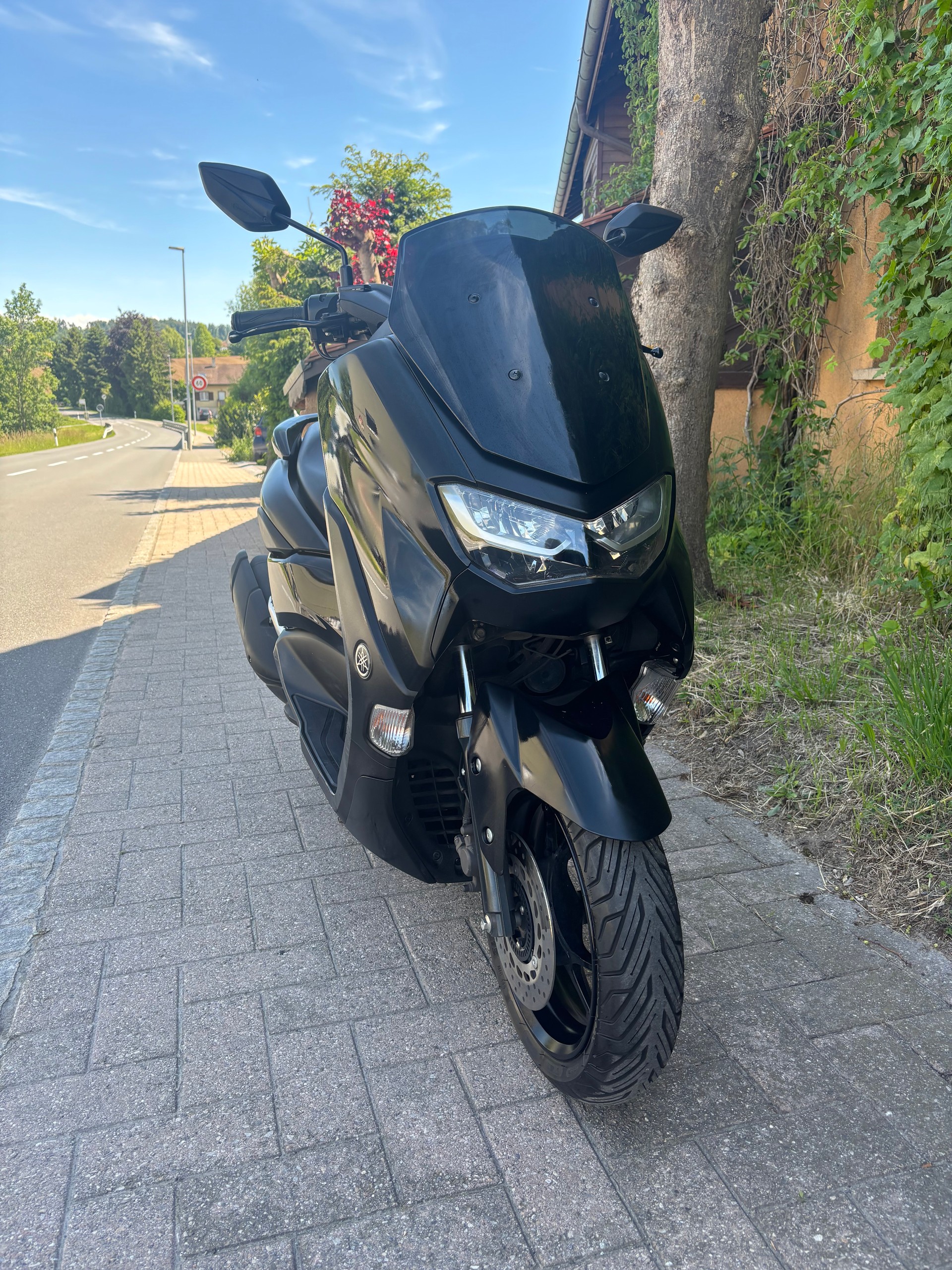 YAMAHA N-Max GPD 125-image-2