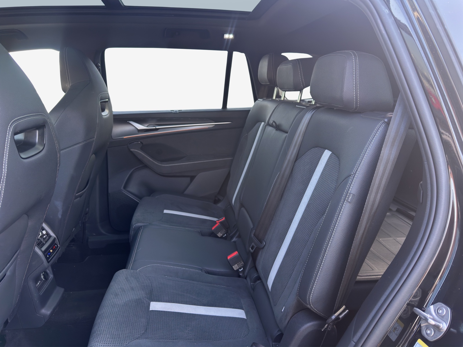 SKODA Kodiaq 2.0 TSI Sportline 4x4-image-11