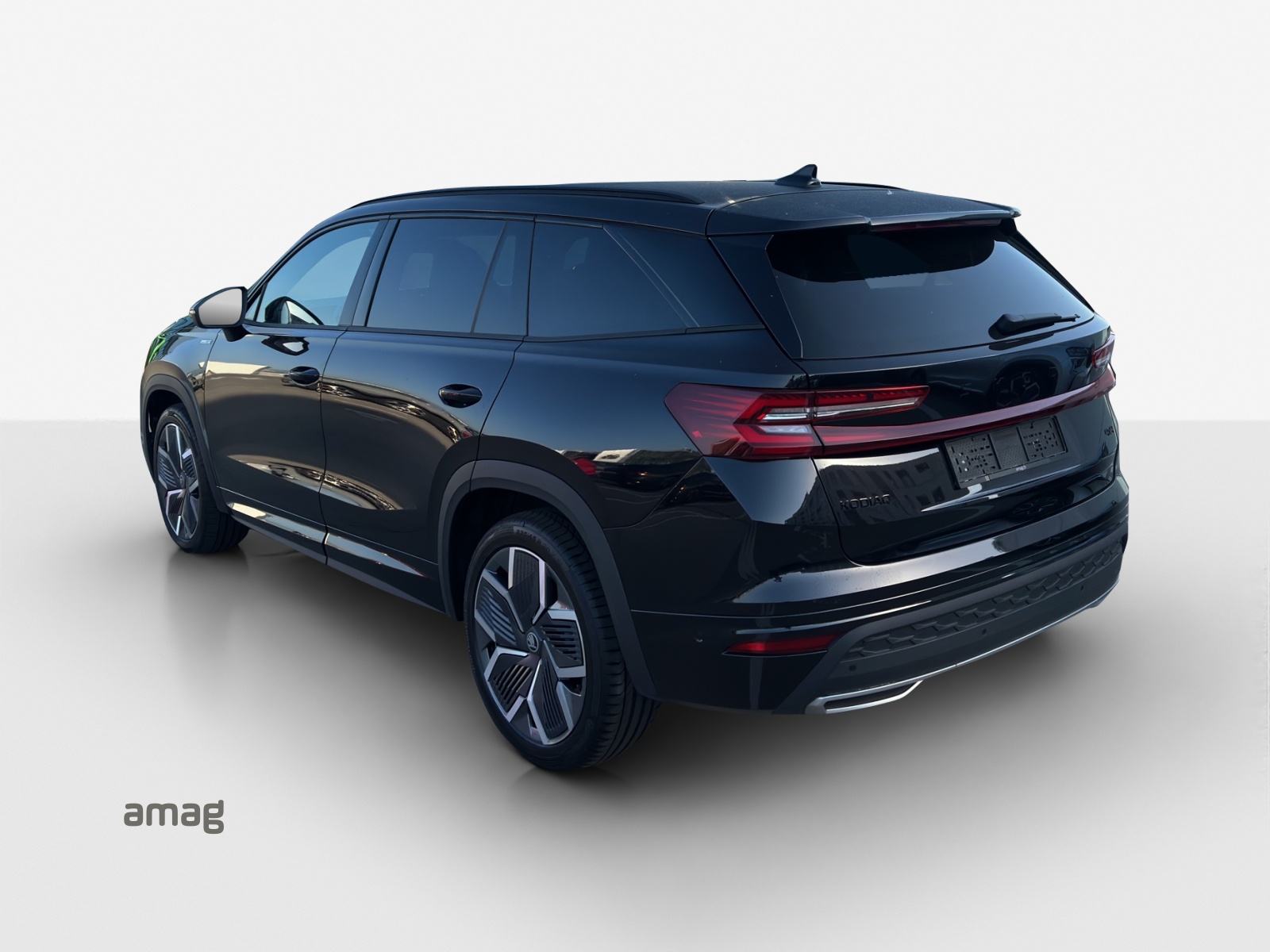 SKODA Kodiaq 2.0 TSI Sportline 4x4-showroom-element-2