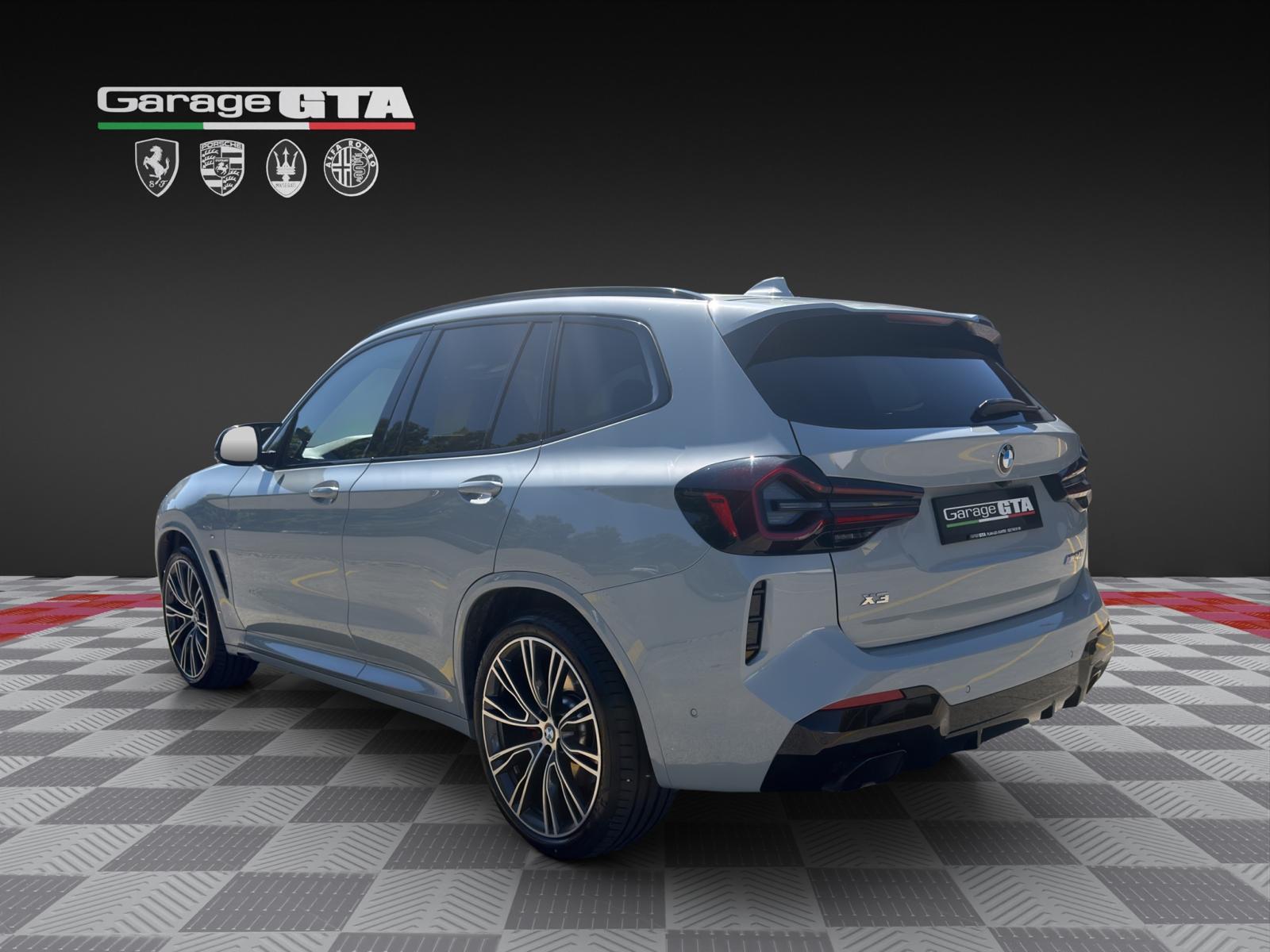 BMW X3 M40i Travel-showroom-element-2