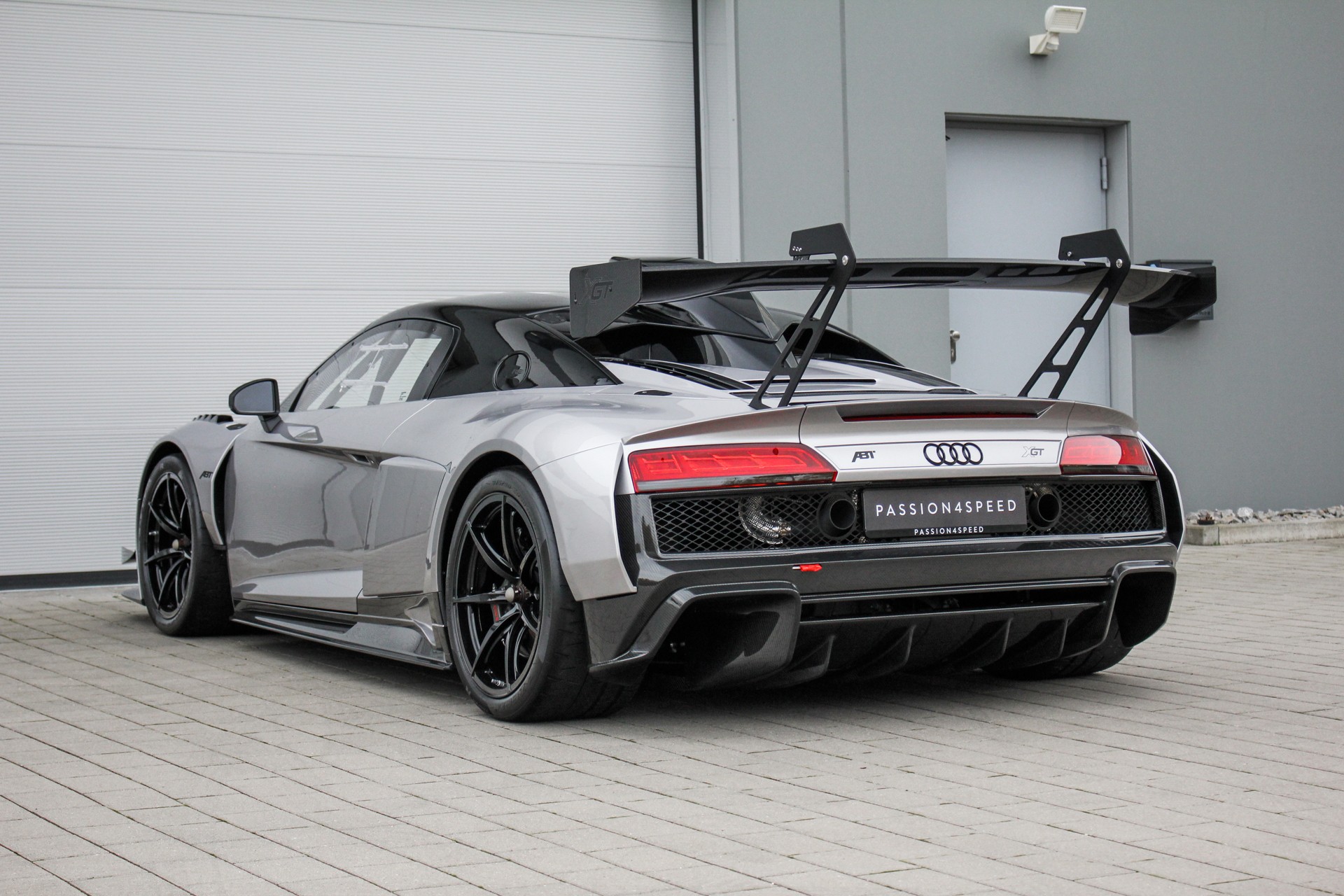 AUDI ABT XGT-image-5