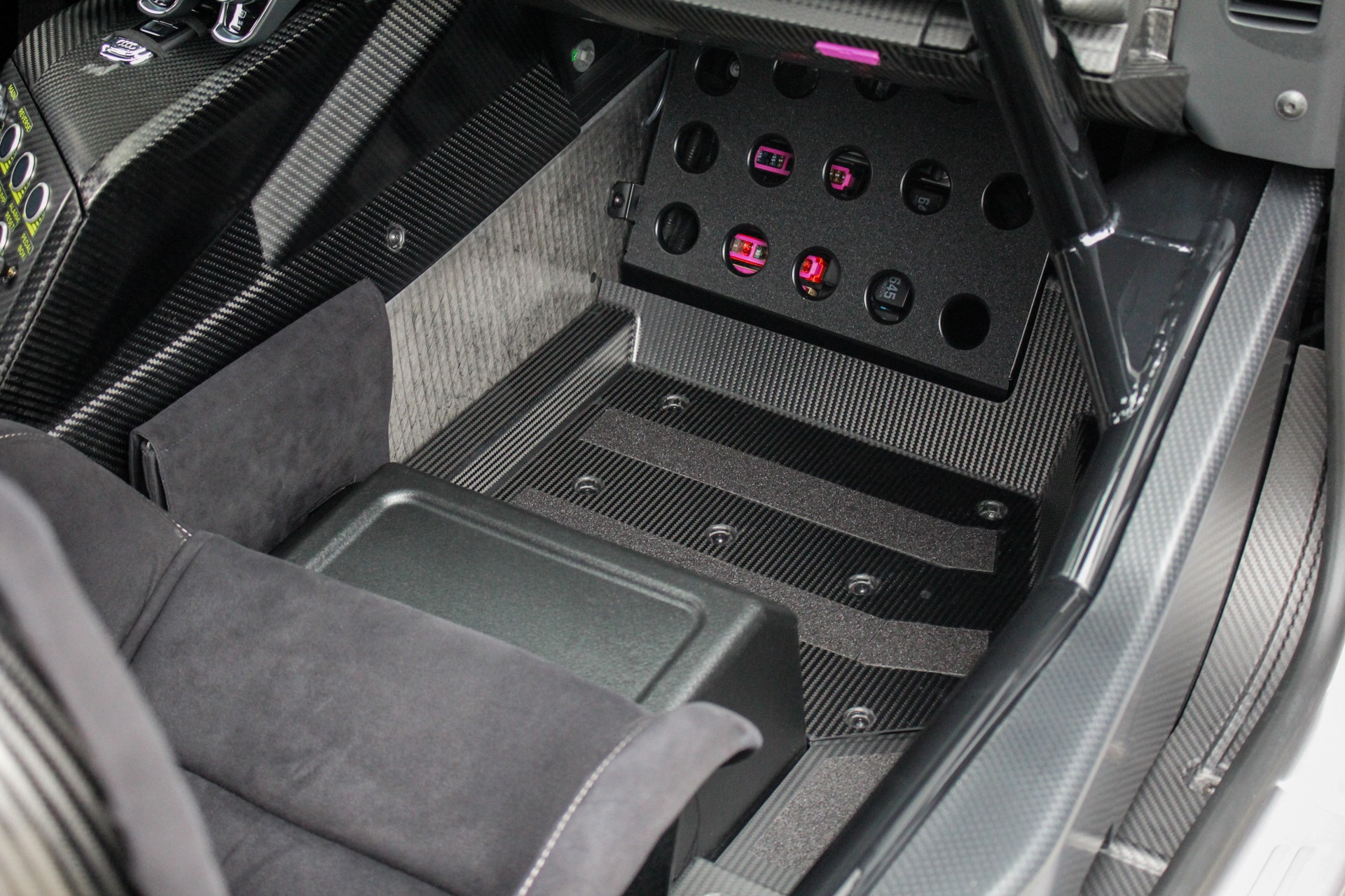 AUDI ABT XGT-image-21