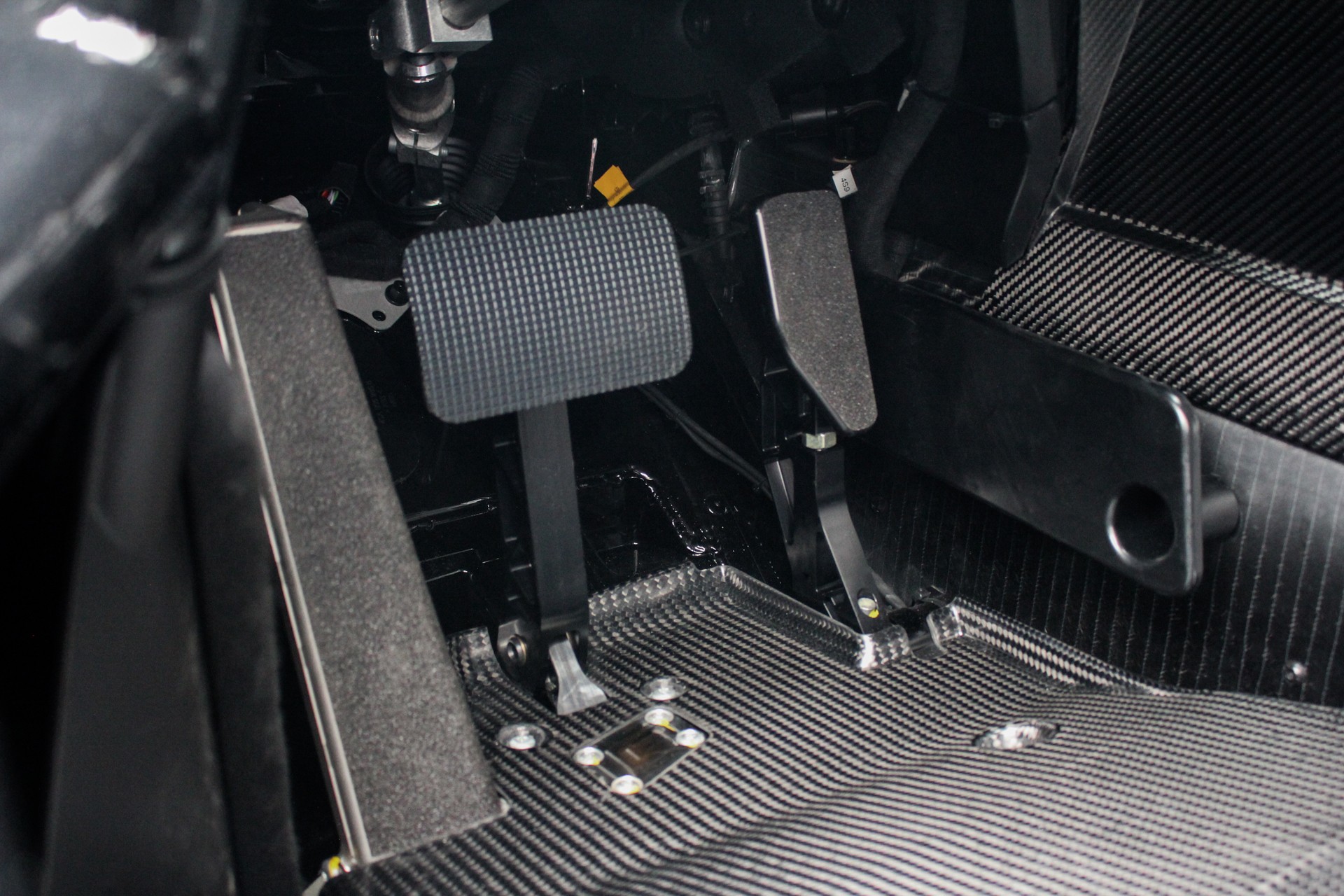 AUDI ABT XGT-image-16