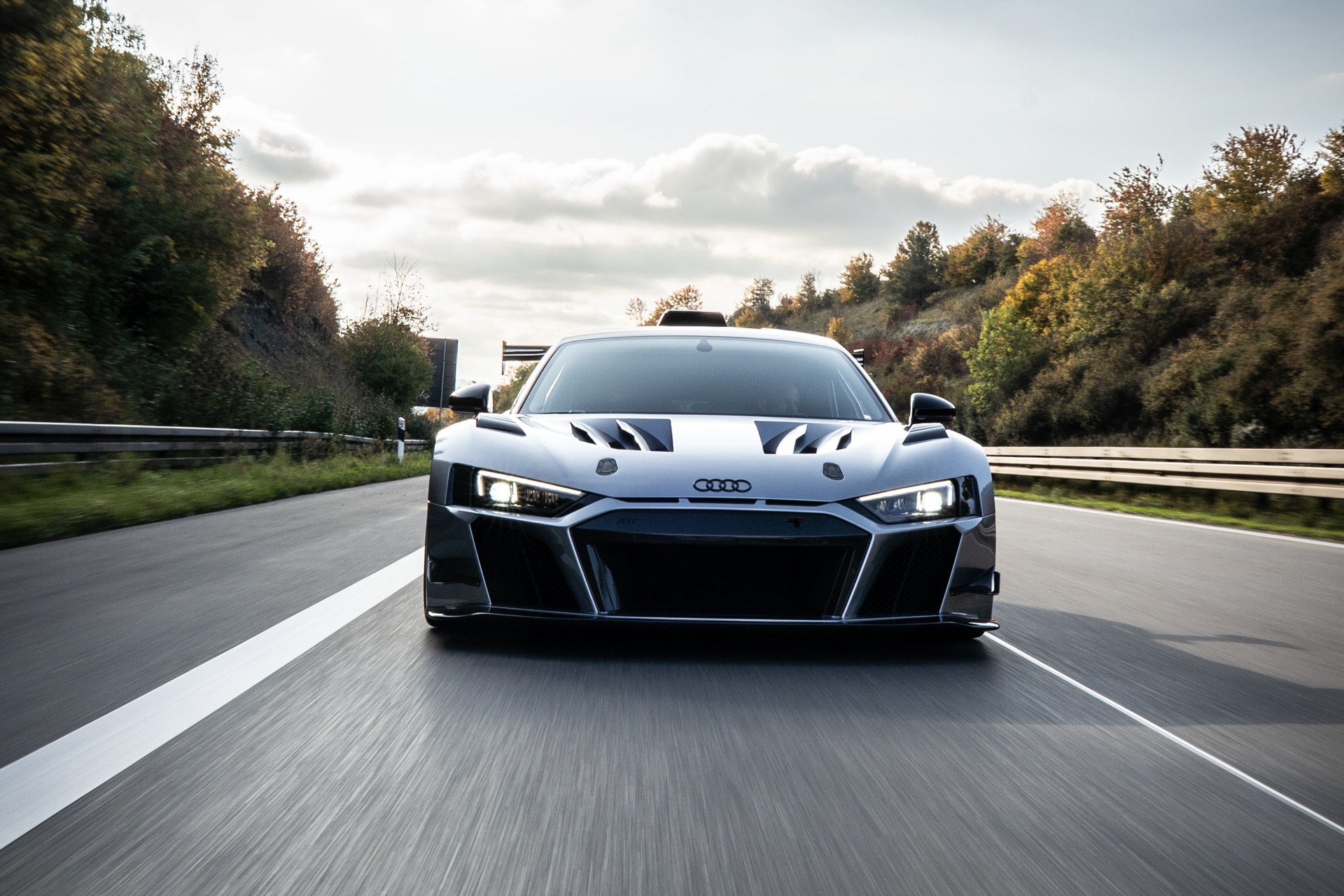 AUDI ABT XGT-image-24