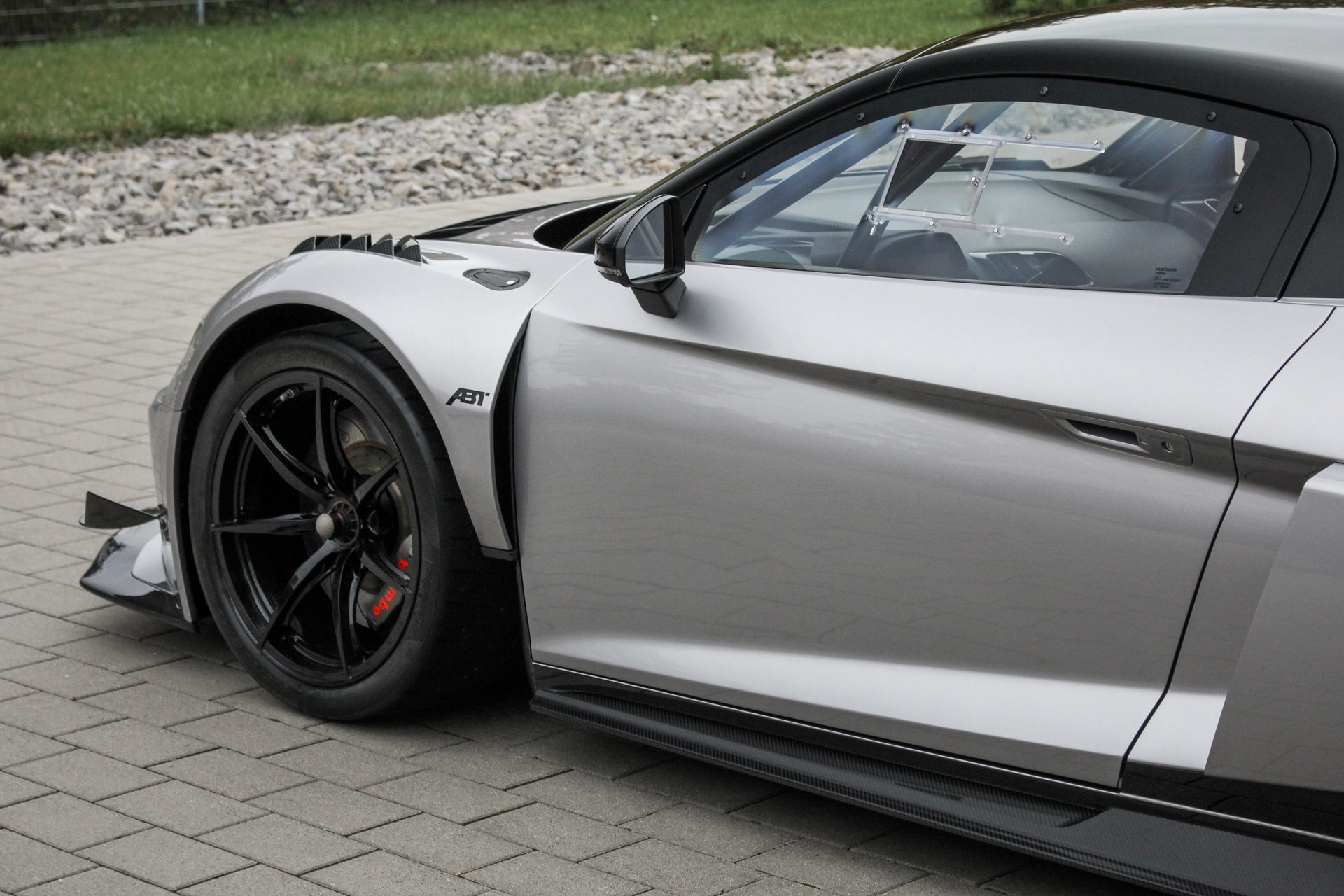 AUDI ABT XGT-image-8
