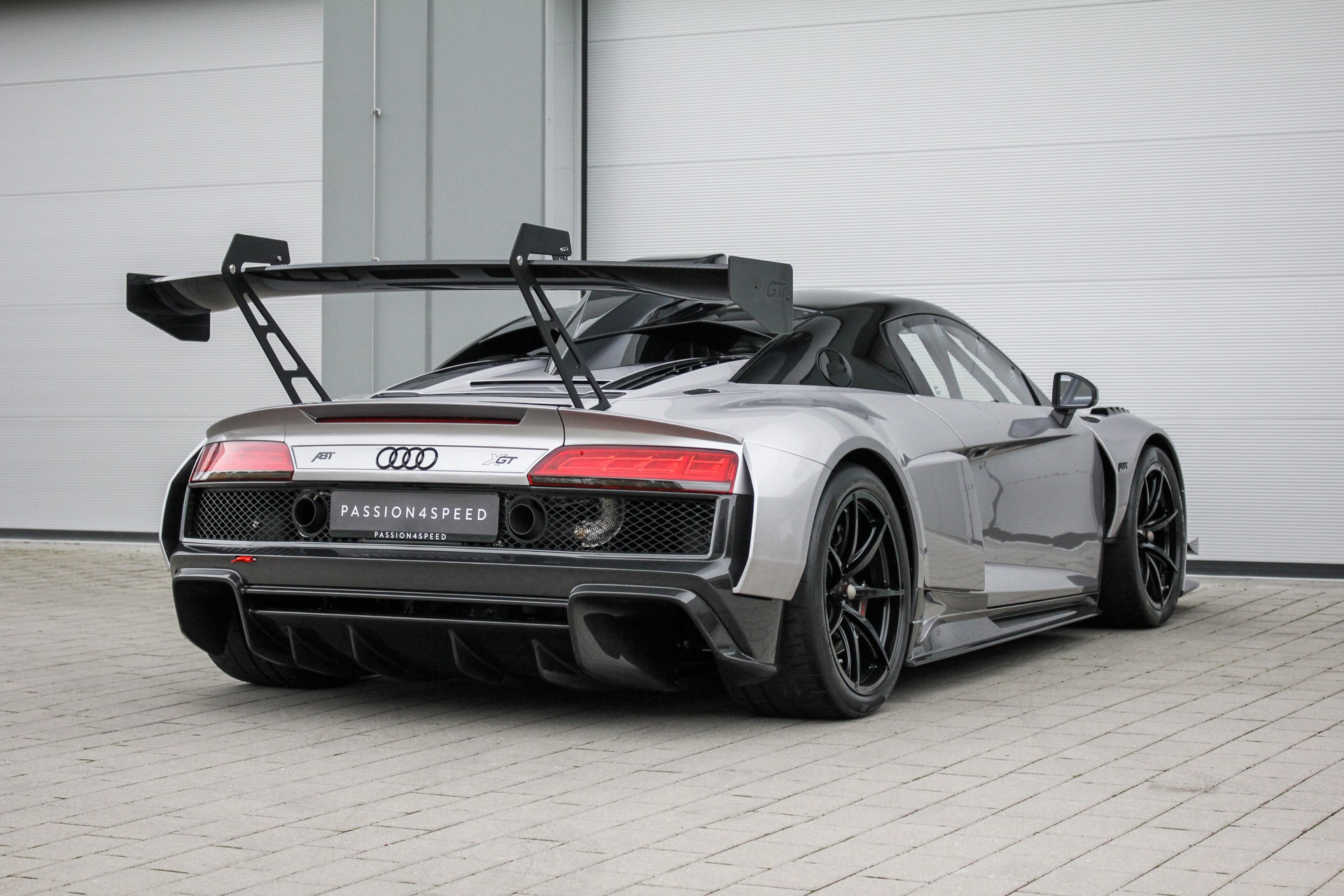 AUDI ABT XGT-image-4